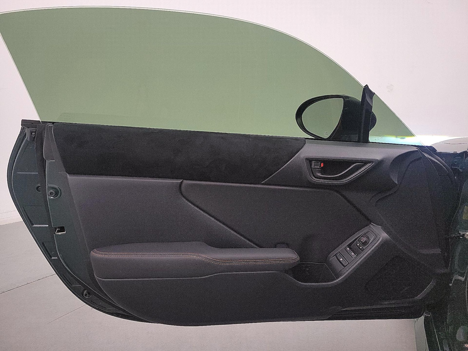 2025 Toyota GR86 Hakone Edition - Photo 13