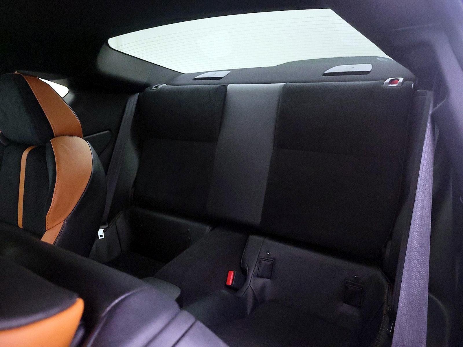 2025 Toyota GR86 Hakone Edition - Photo 20