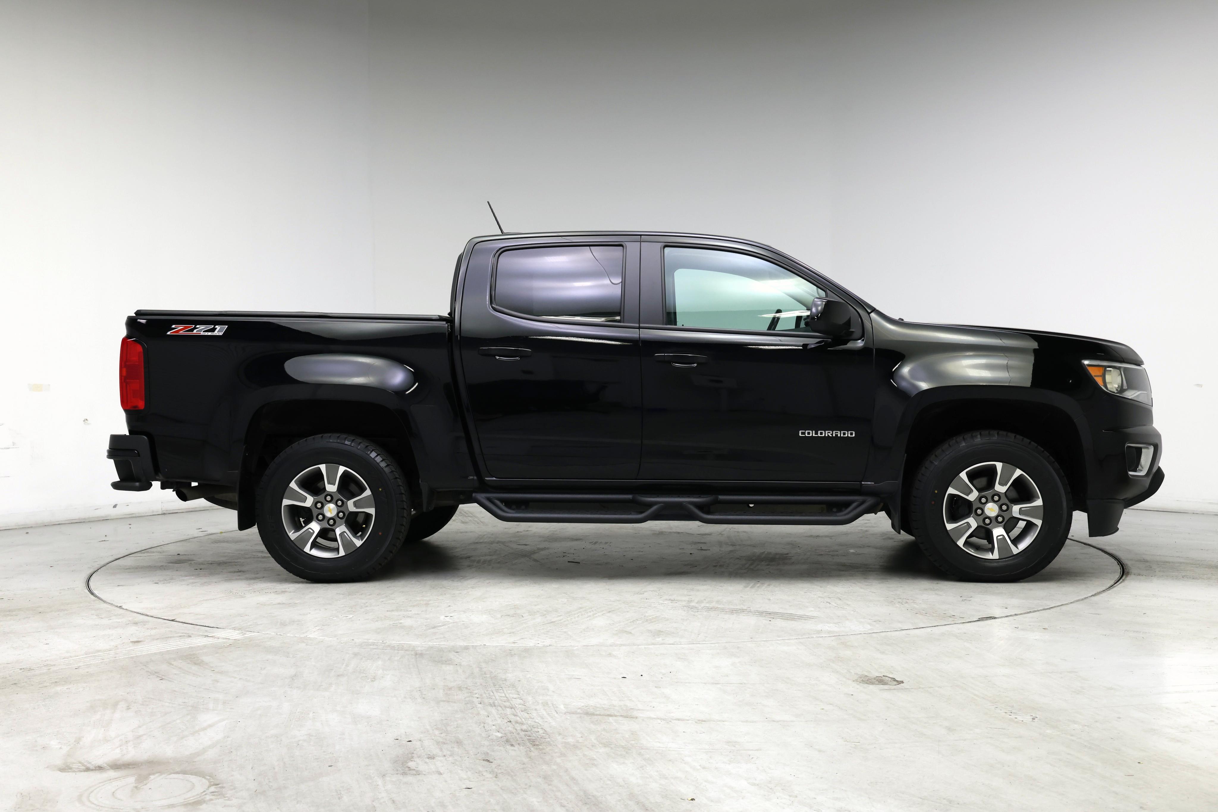 Thumbnail: 2017 Chevrolet Colorado - 7