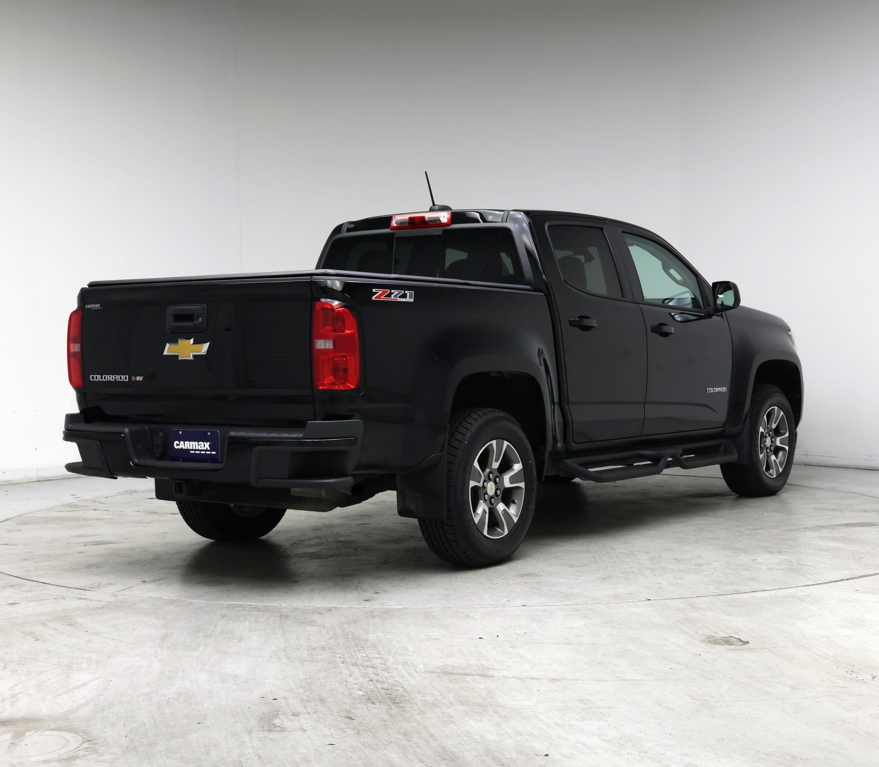 Thumbnail: 2017 Chevrolet Colorado - 8