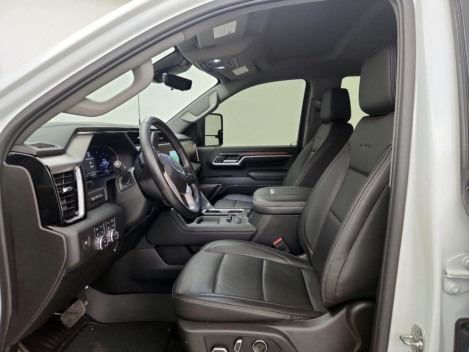 2025 GMC Sierra 3500HD Denali - Photo 12