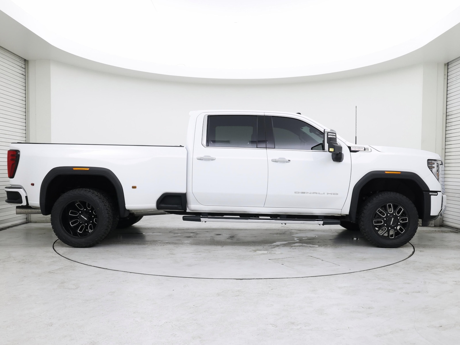 2025 GMC Sierra 3500HD Denali - Photo 8