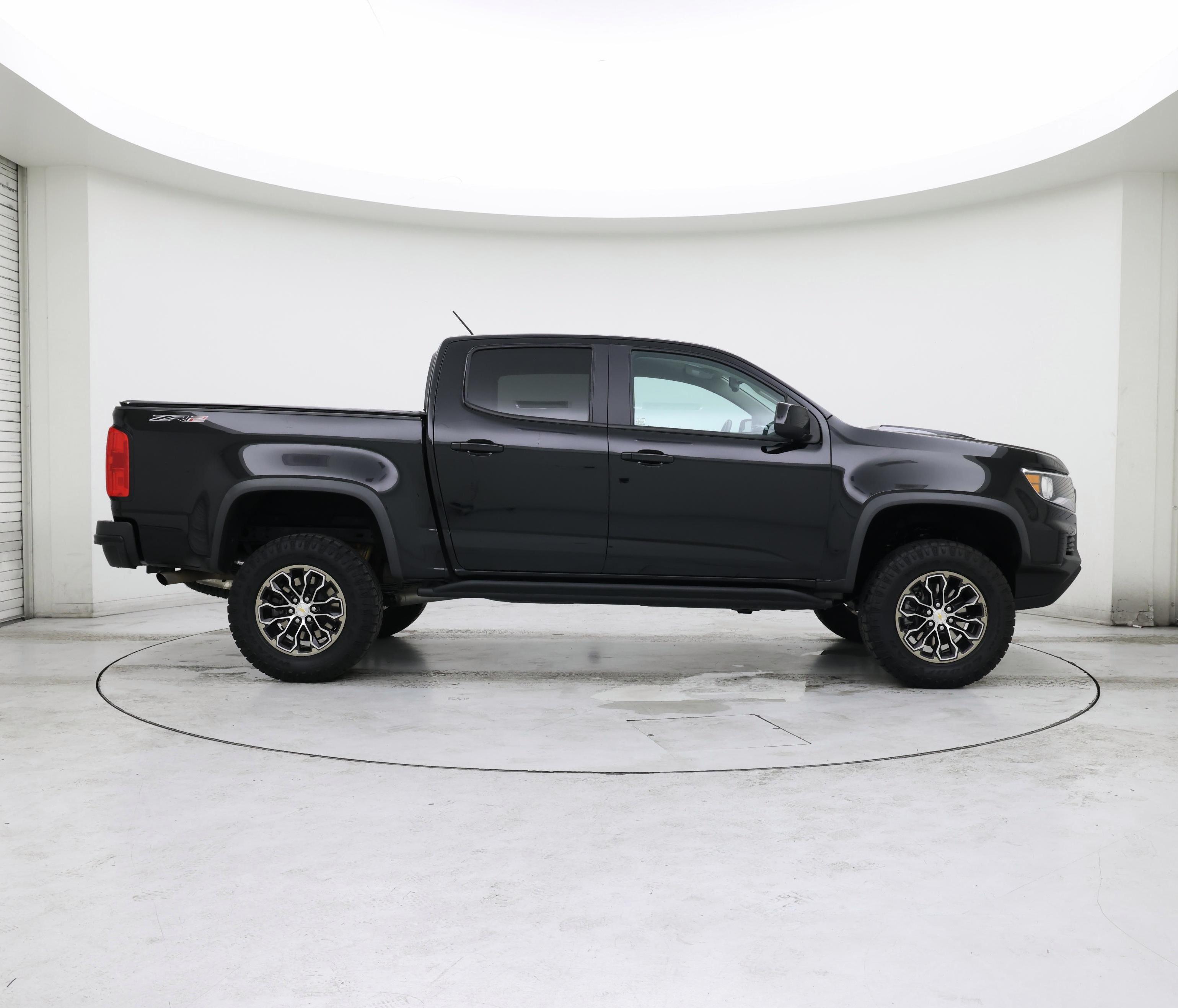 Thumbnail: 2022 Chevrolet Colorado - 7