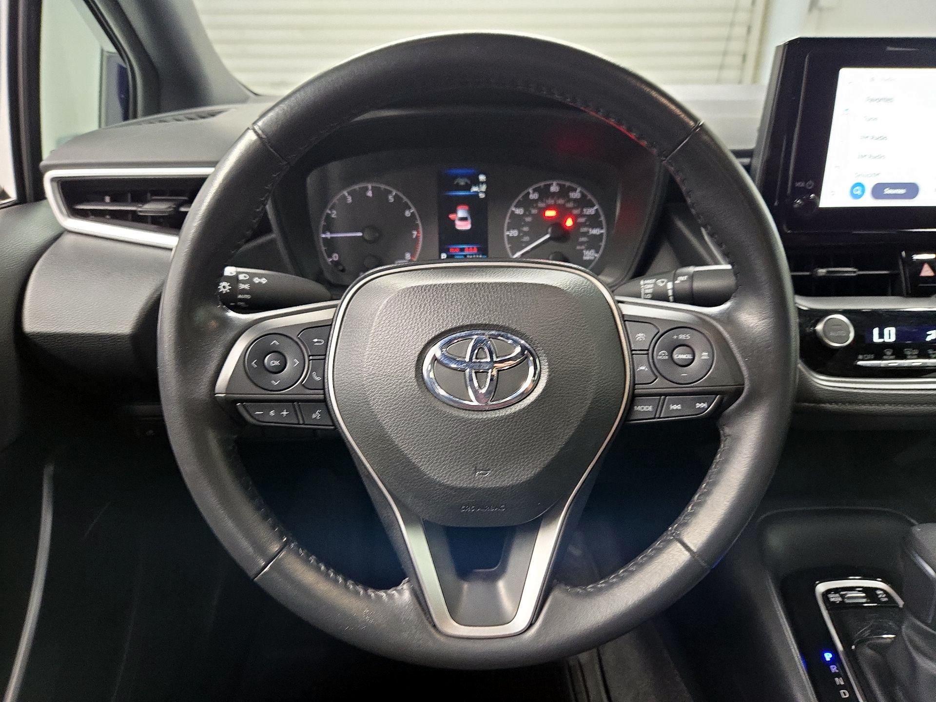 Thumbnail: 2023 Toyota Corolla - 10