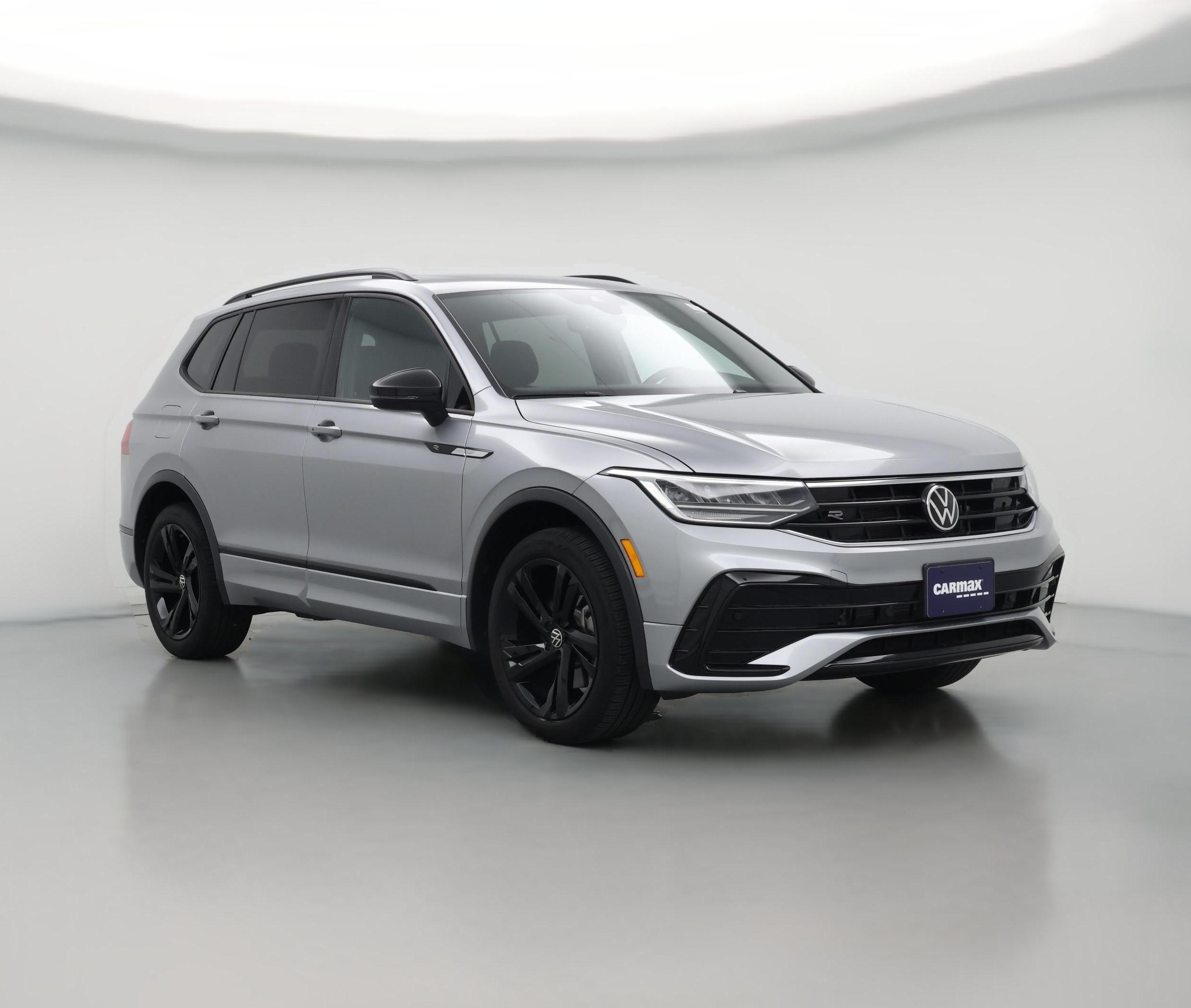 Thumbnail: 2023 Volkswagen Tiguan - 1