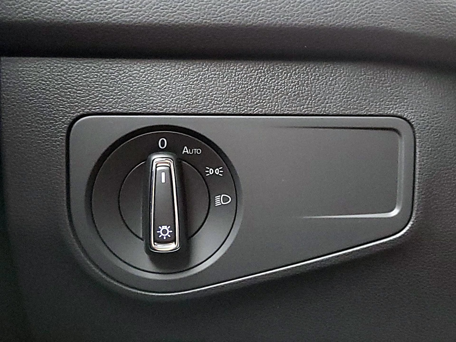 2023 Volkswagen Tiguan SE R-LINE BLACK - Photo 14