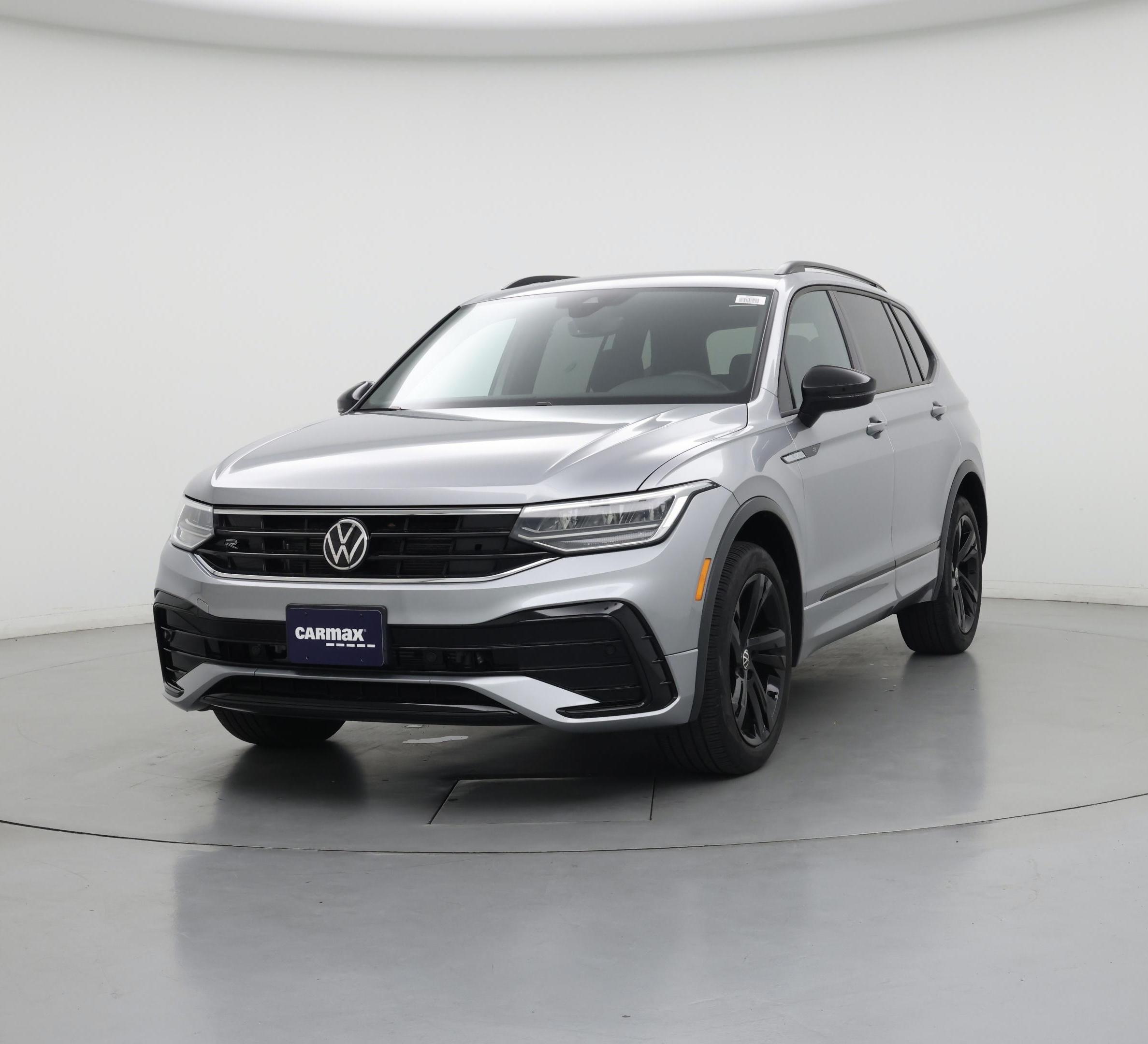 Thumbnail: 2023 Volkswagen Tiguan - 4