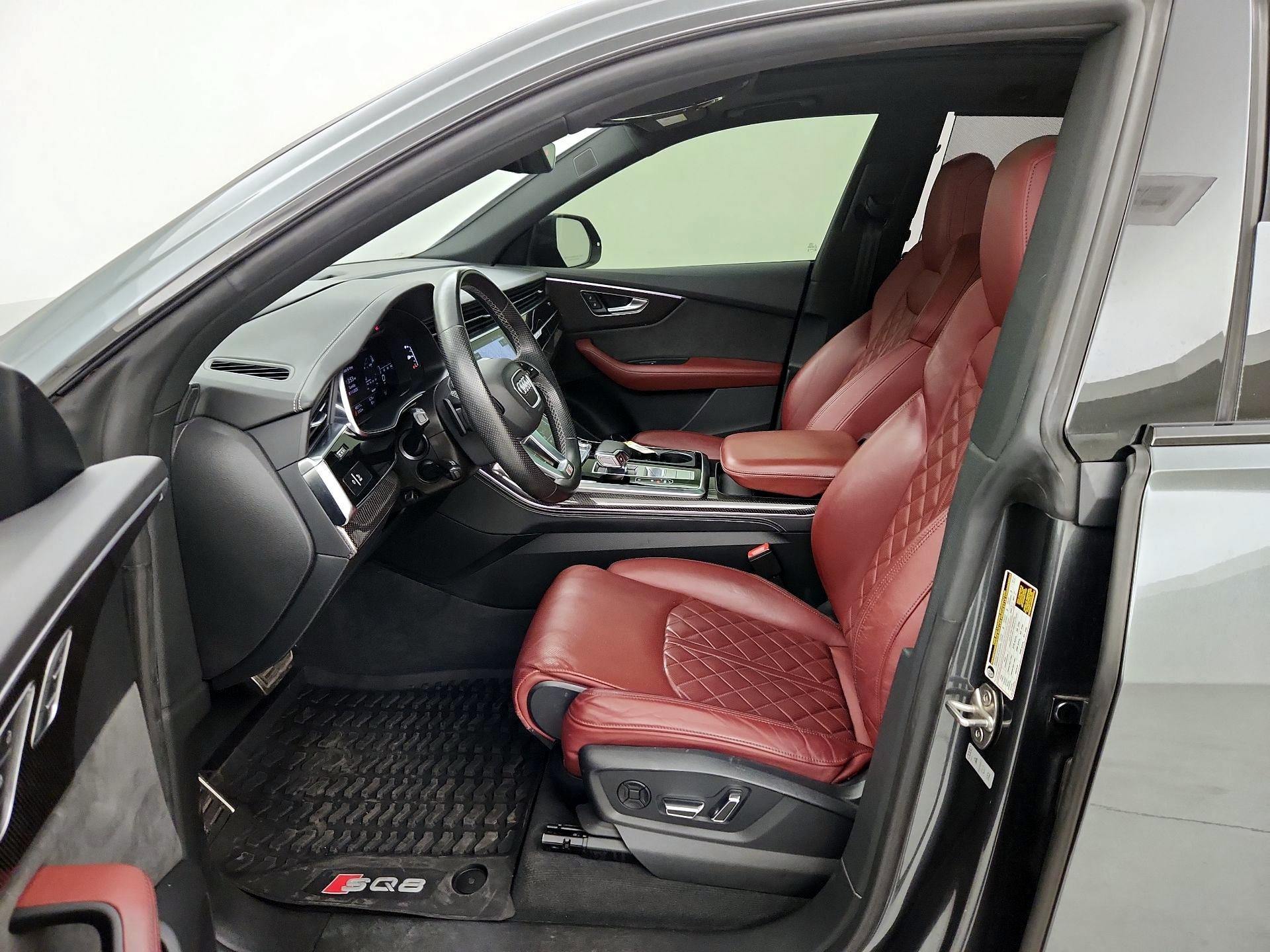 Thumbnail: 2022 Audi SQ8 - 11