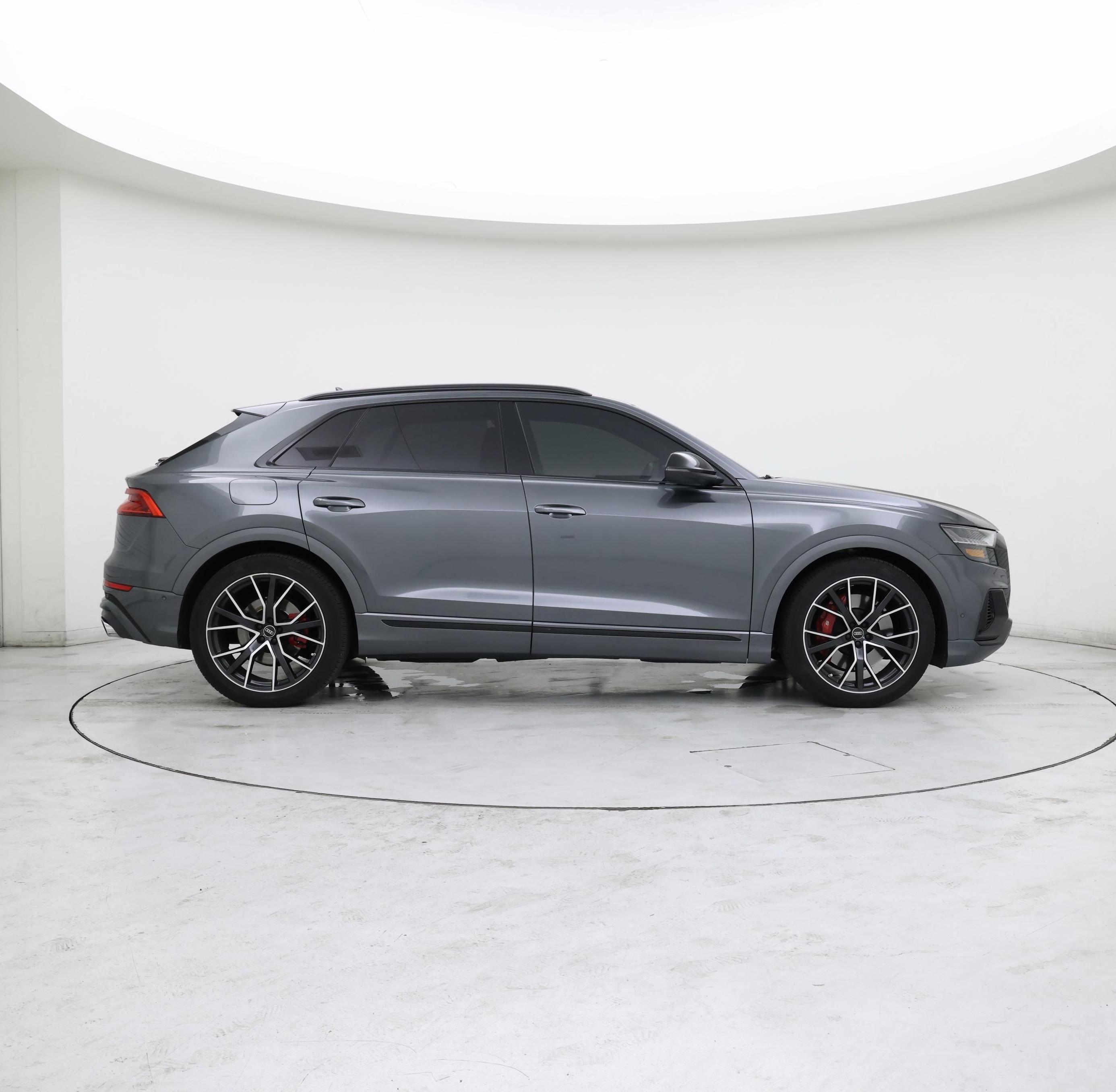 Thumbnail: 2022 Audi SQ8 - 7