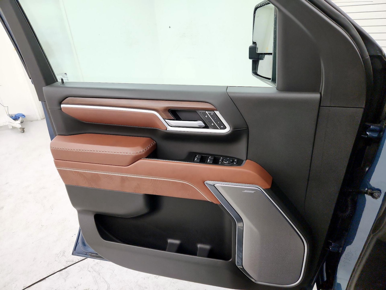 2025 GMC Sierra 2500HD Denali Ultimate - Photo 13