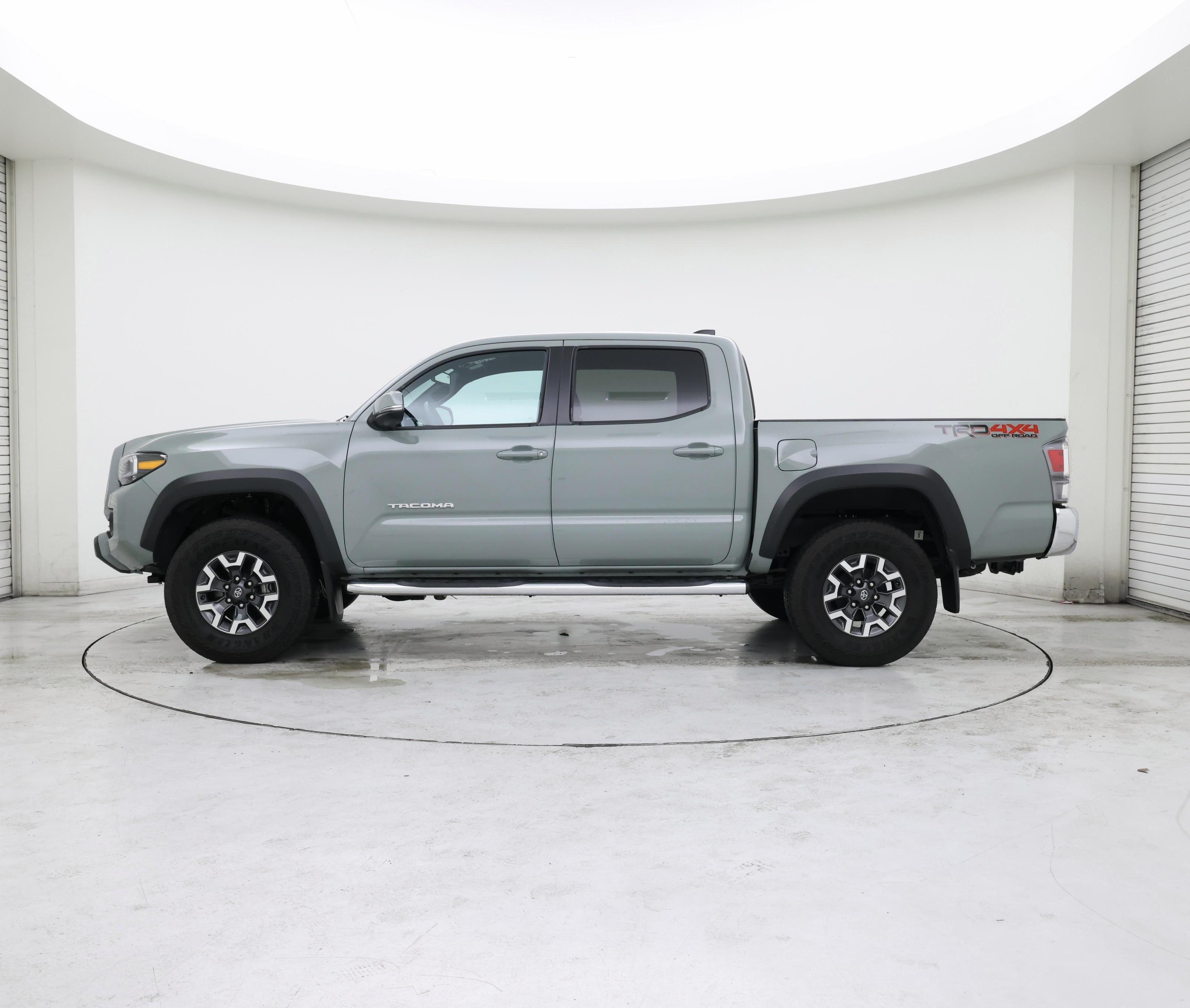 Thumbnail: 2023 Toyota Tacoma - 3