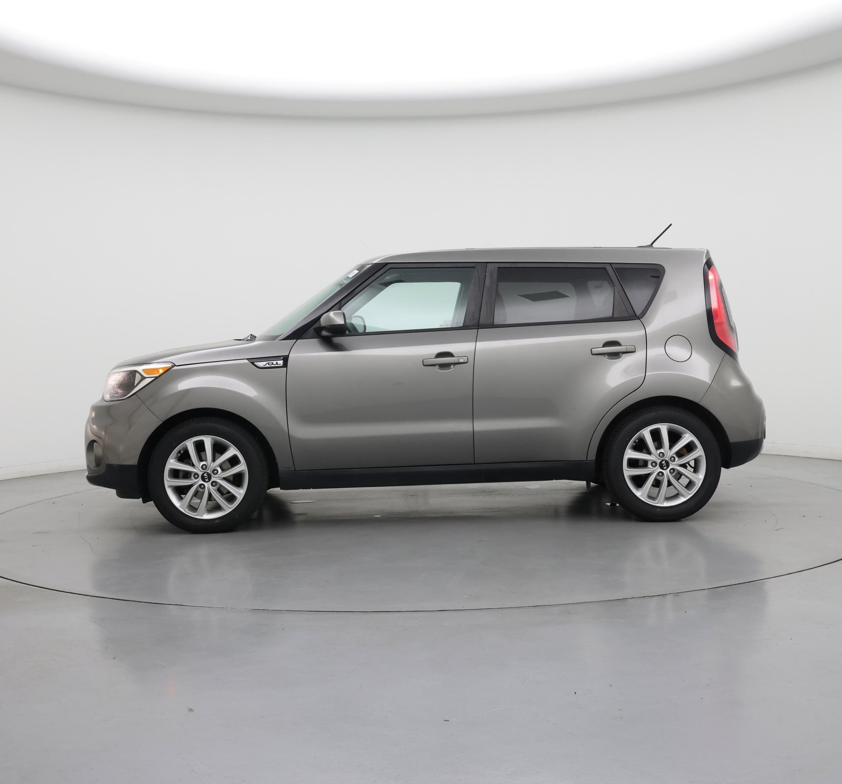 Thumbnail: 2018 Kia Soul - 3