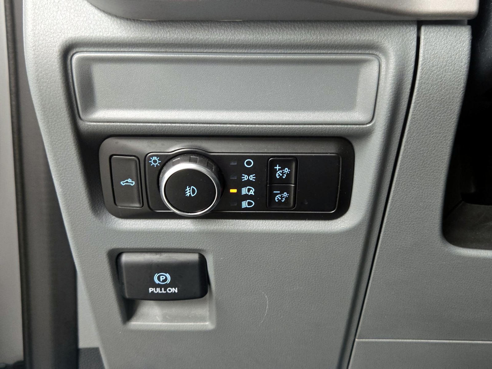 2023 Ford F-150 XLT - Photo 14