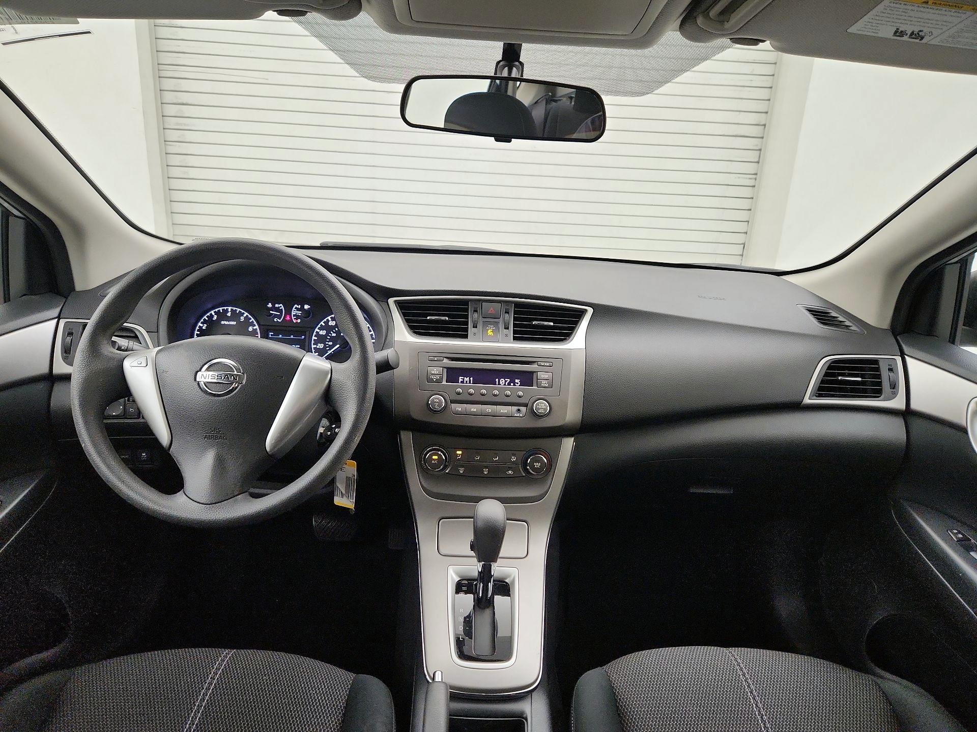 Thumbnail: 2014 Nissan Sentra - 9