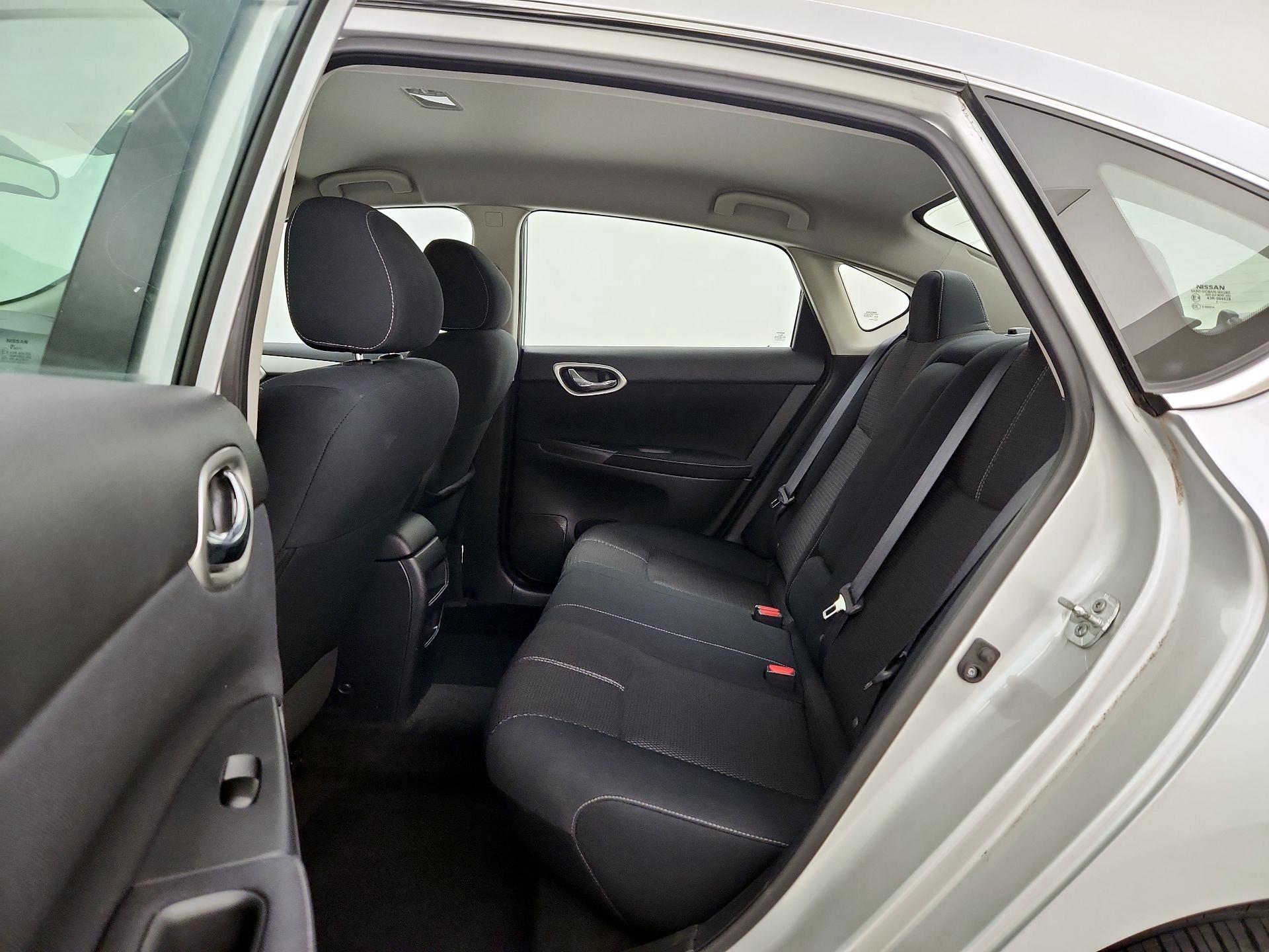 Thumbnail: 2014 Nissan Sentra - 17