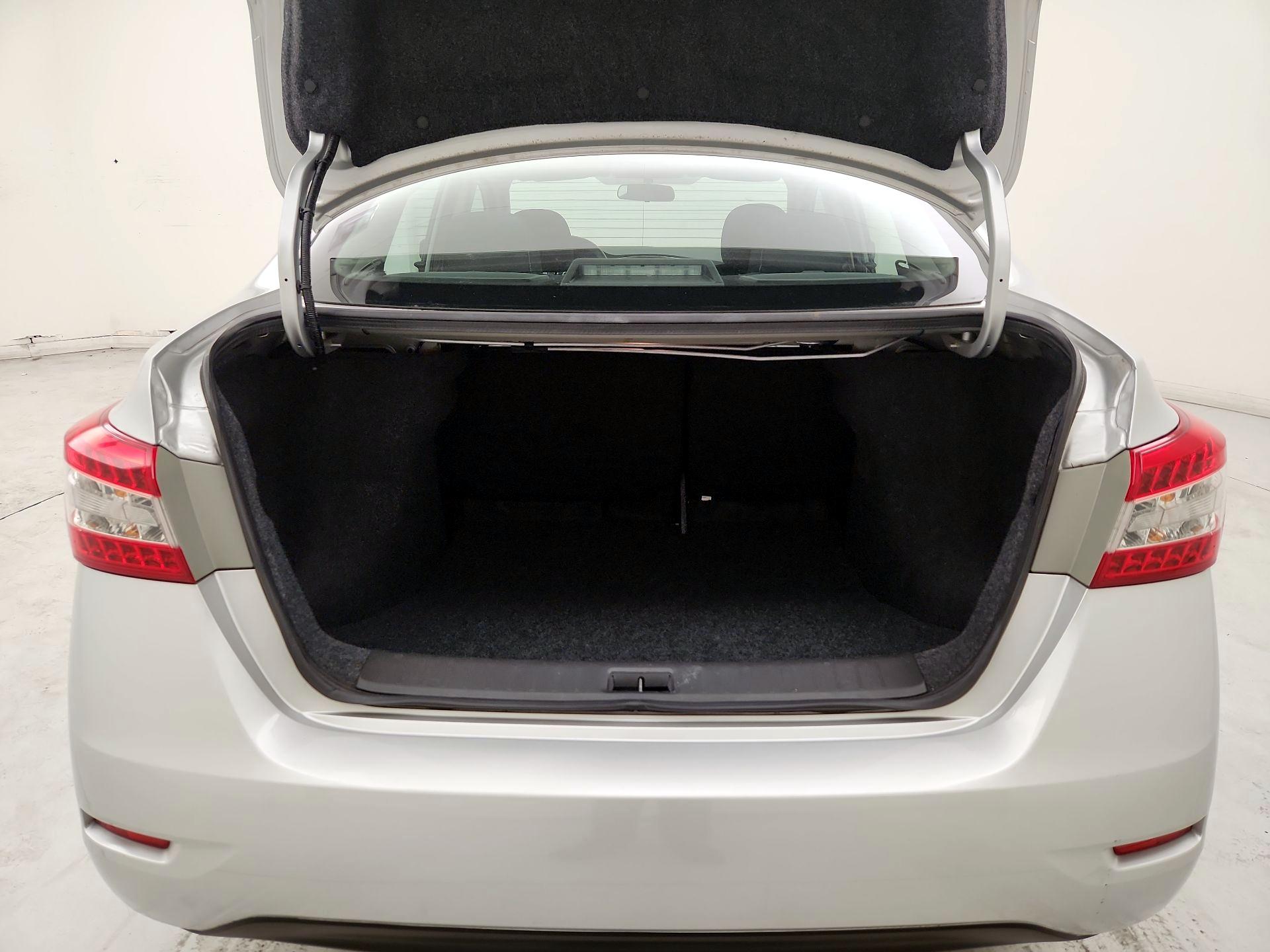 Thumbnail: 2014 Nissan Sentra - 18