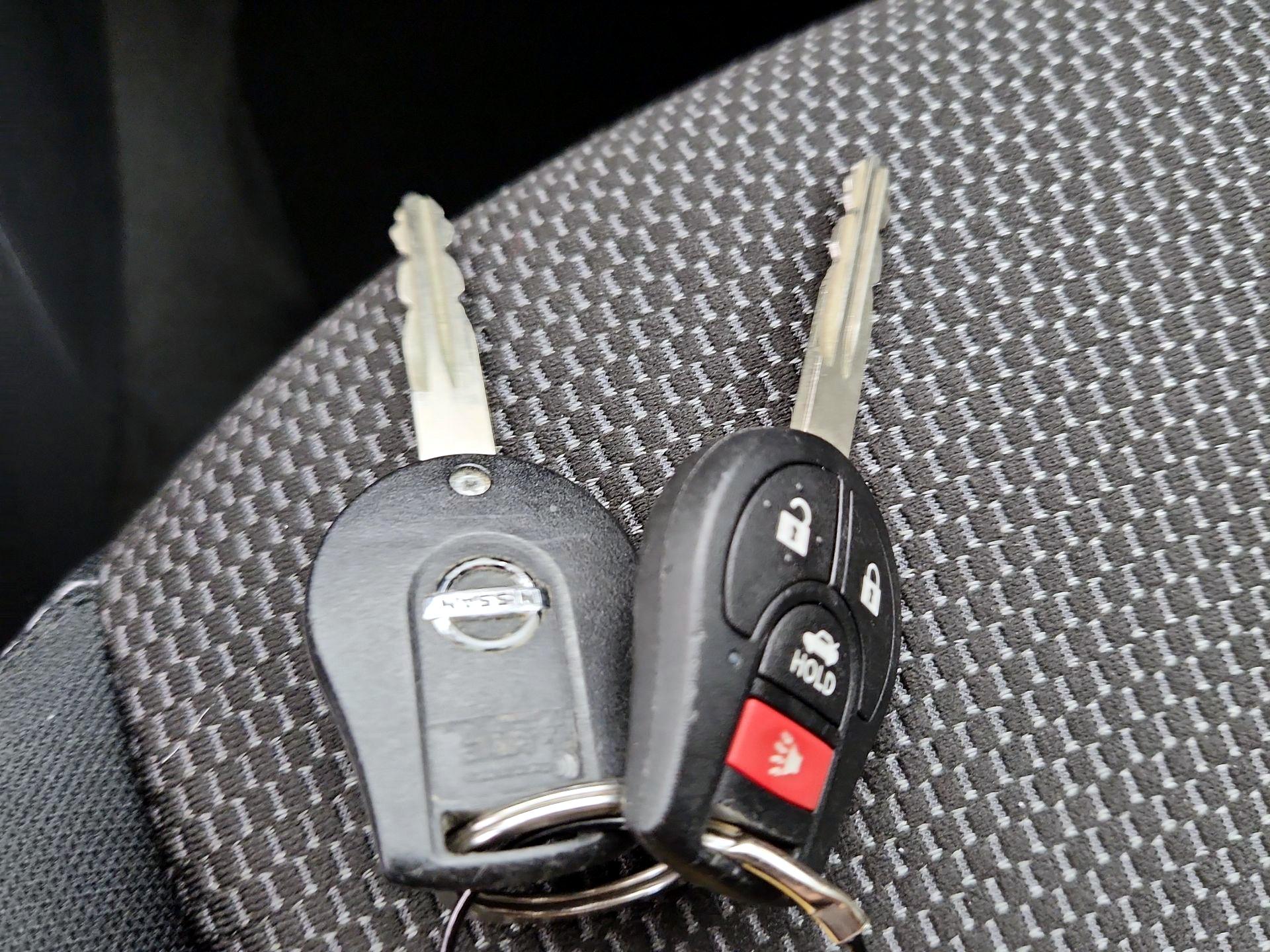Thumbnail: 2014 Nissan Sentra - 20