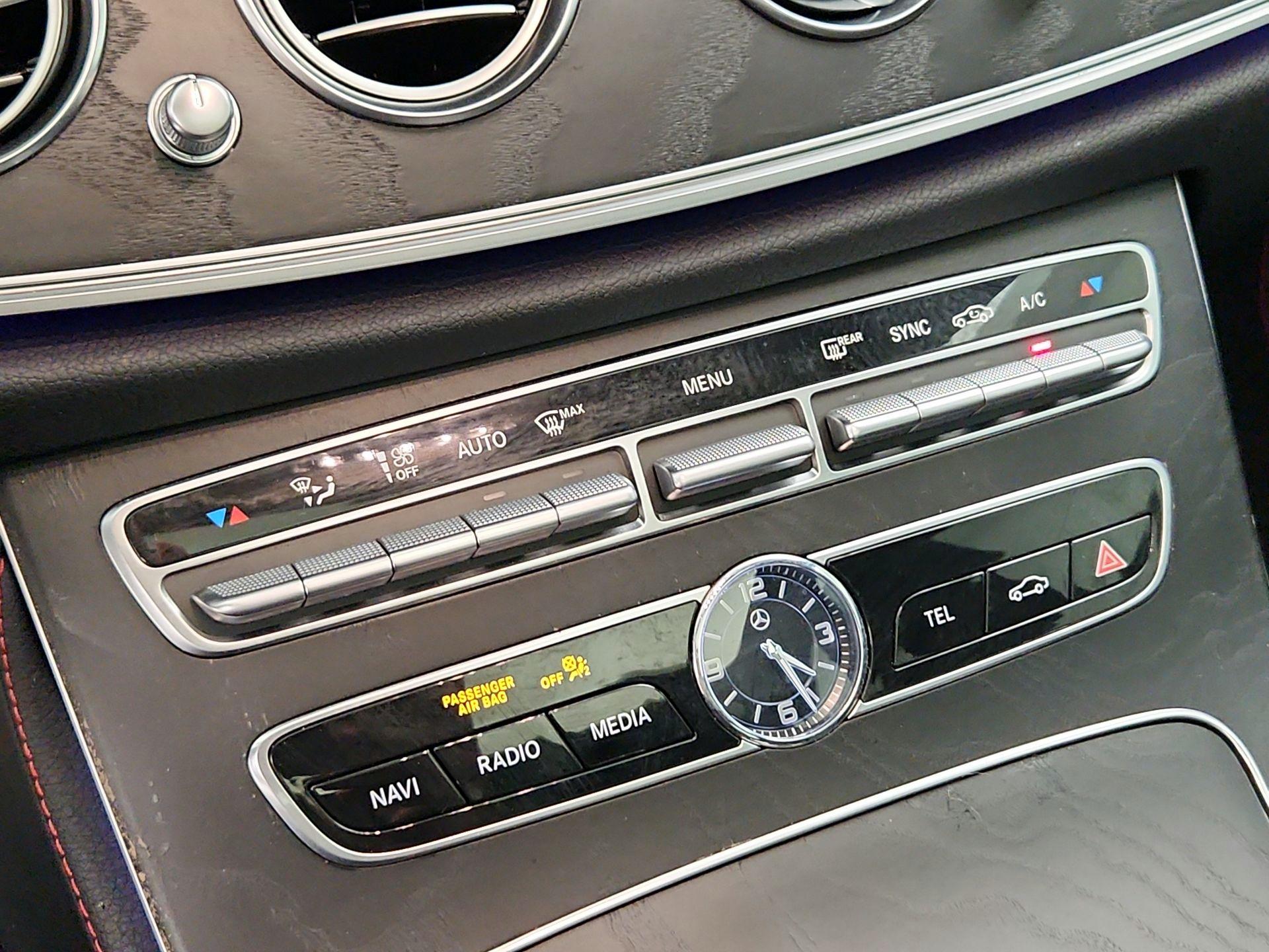 Thumbnail: 2019 Mercedes-Benz E-Class - 17