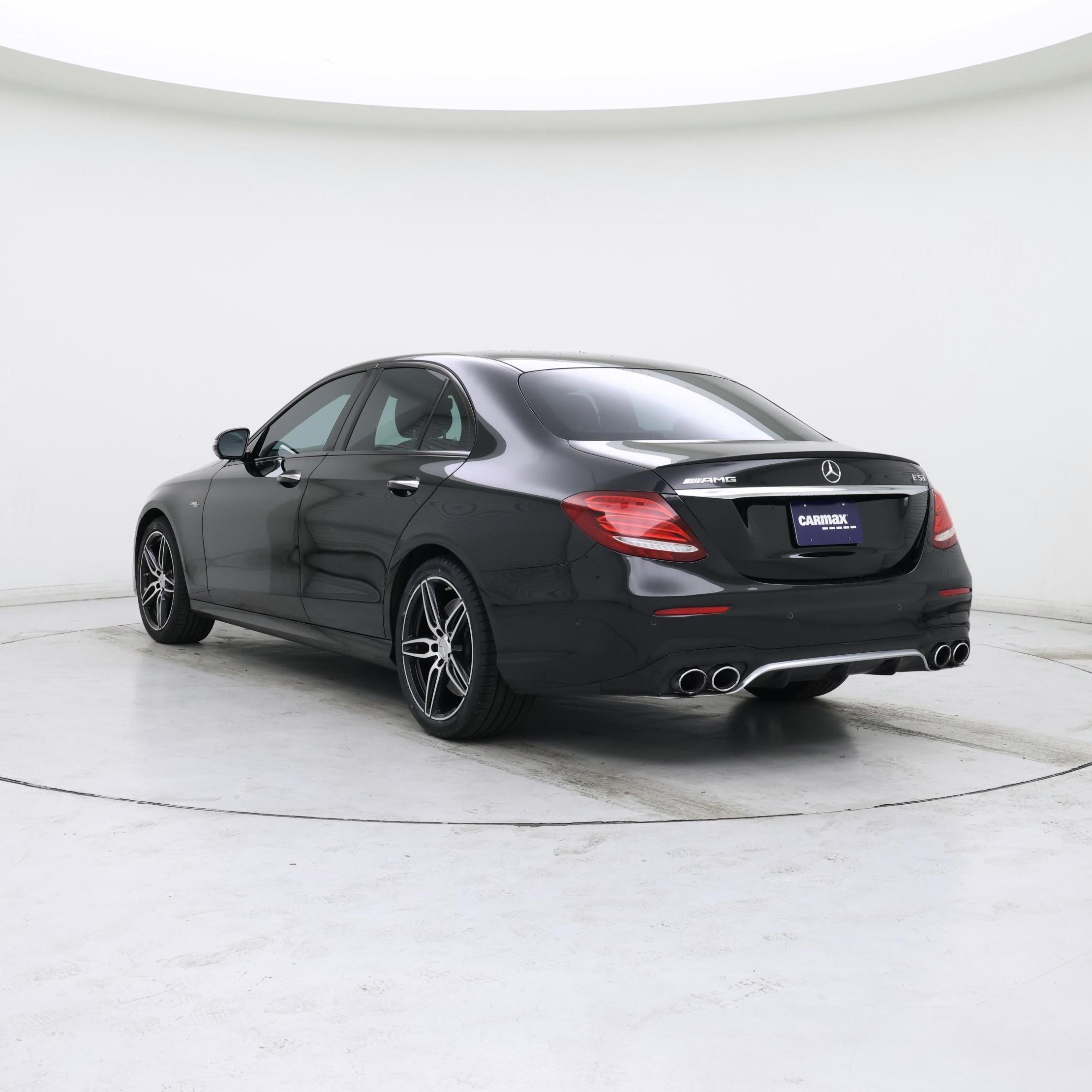 Thumbnail: 2019 Mercedes-Benz E-Class - 2