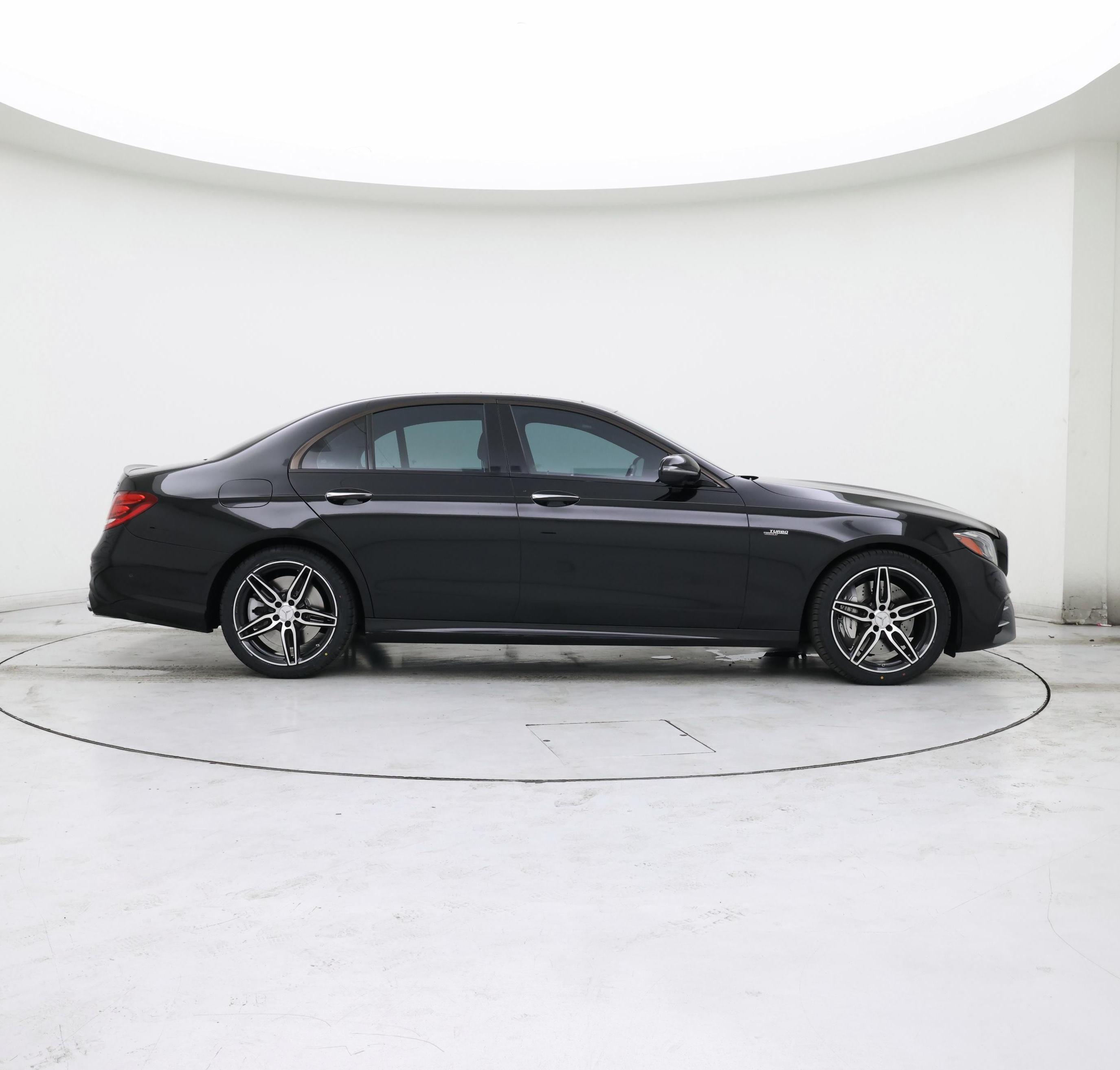 Thumbnail: 2019 Mercedes-Benz E-Class - 7