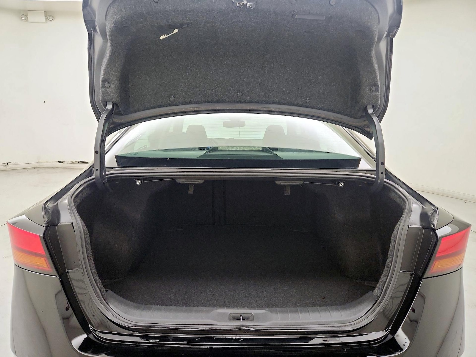 2020 Nissan Altima SL - Photo 23