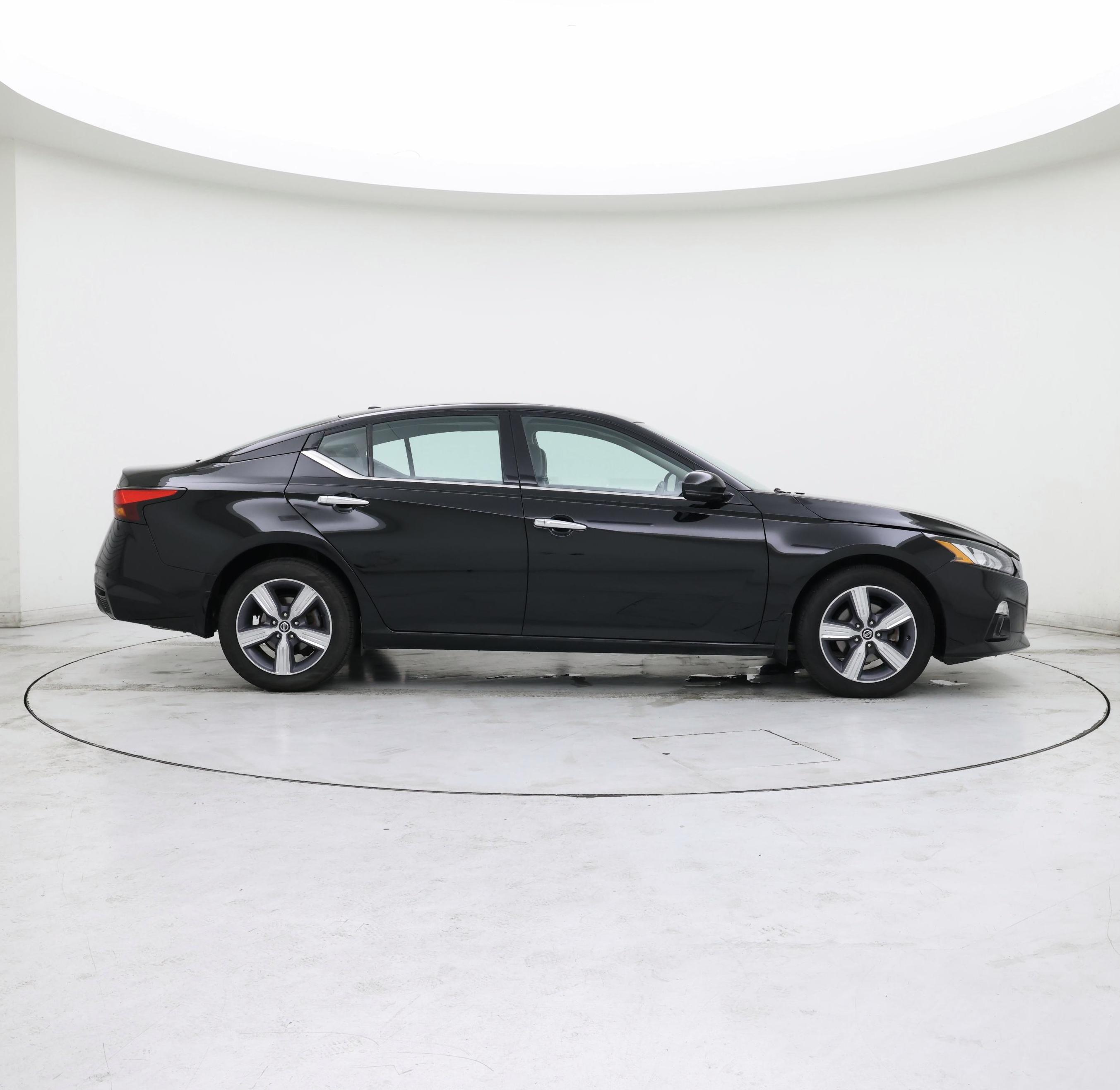 Thumbnail: 2020 Nissan Altima - 7