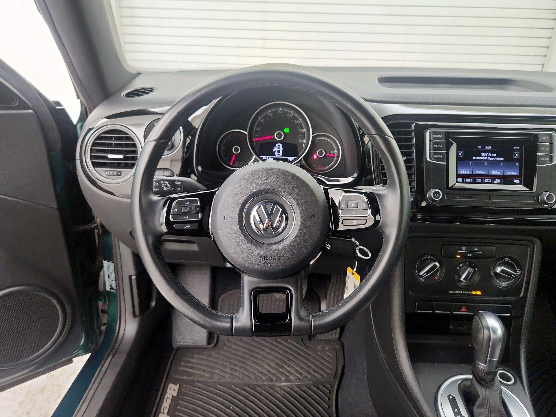 Thumbnail: 2018 Volkswagen Beetle - 10