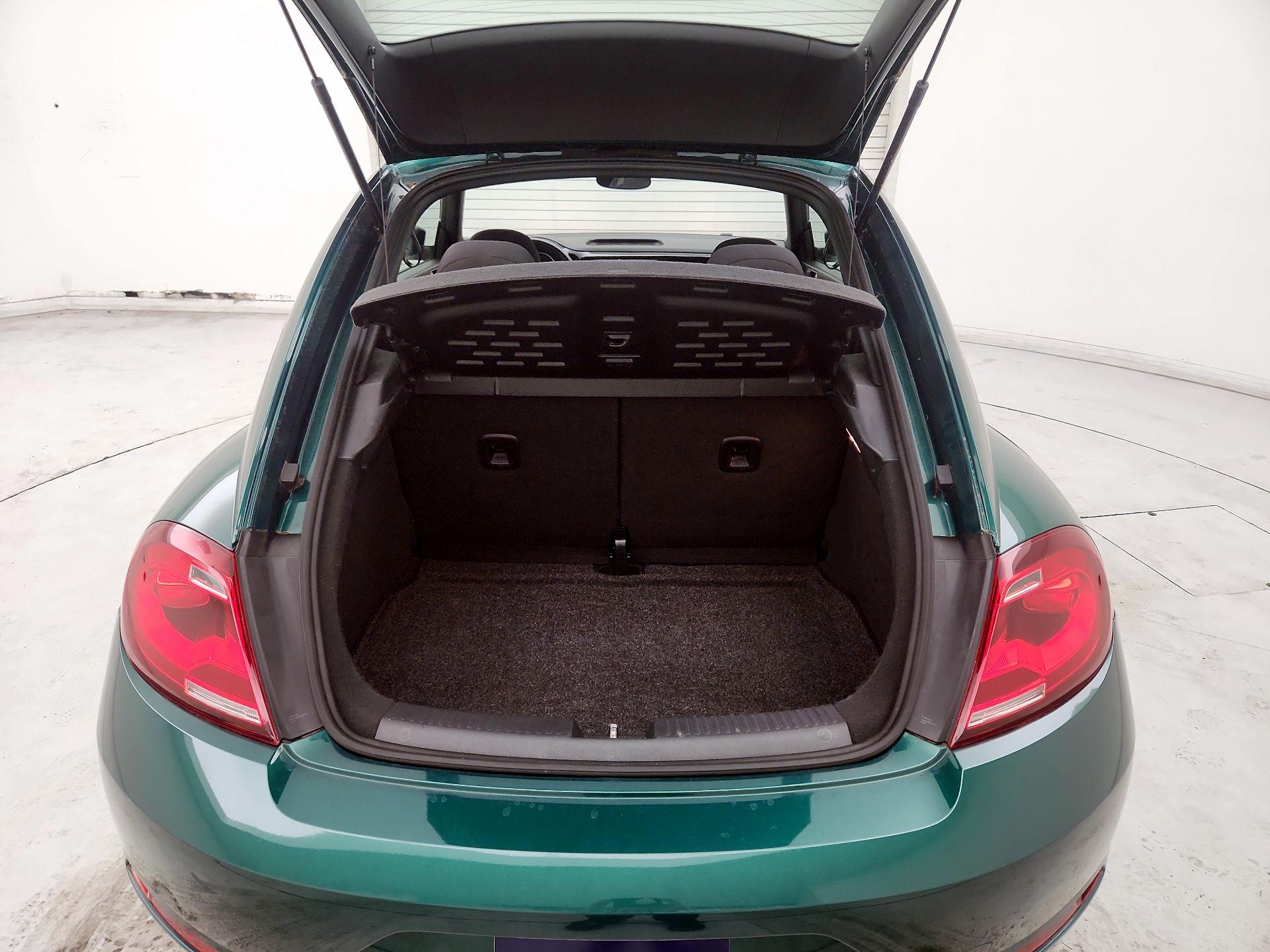Thumbnail: 2018 Volkswagen Beetle - 19
