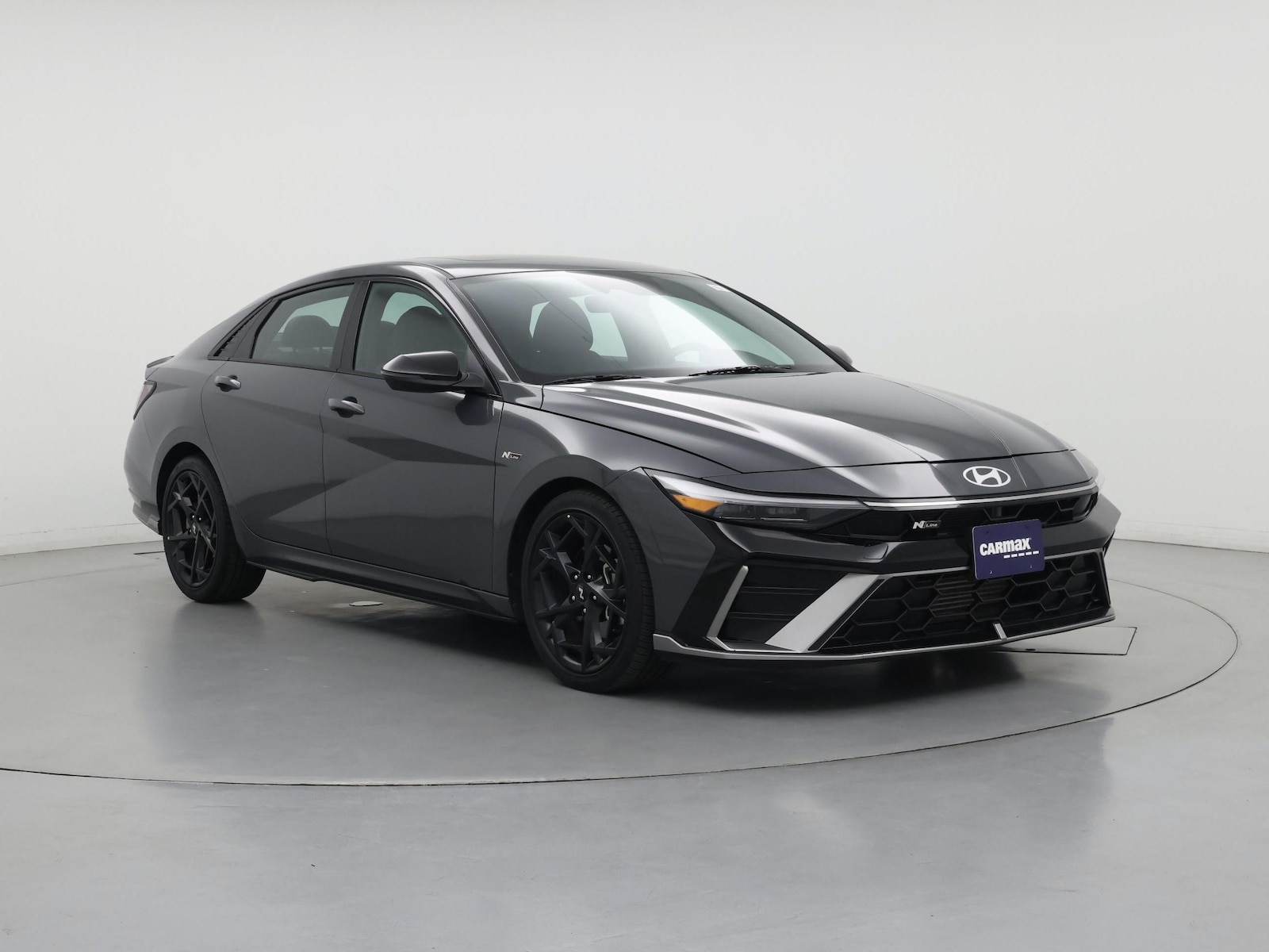 2025 Hyundai Elantra N Line - Photo 2
