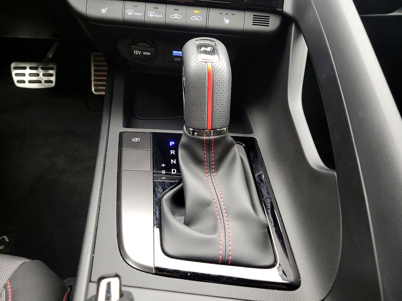 2025 Hyundai Elantra N Line - Photo 19