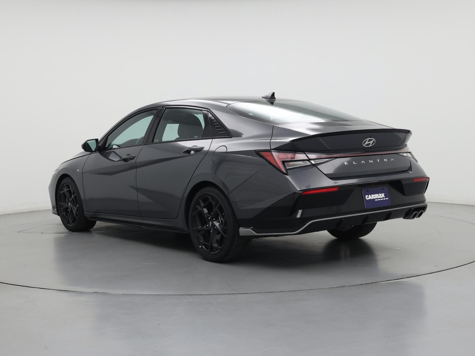 2025 Hyundai Elantra N Line - Photo 3
