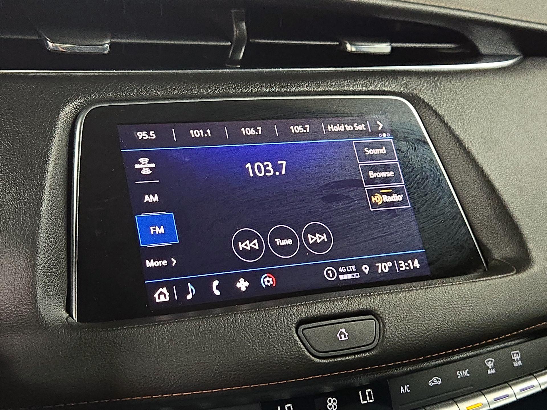 Thumbnail: 2023 Cadillac XT4 - 15