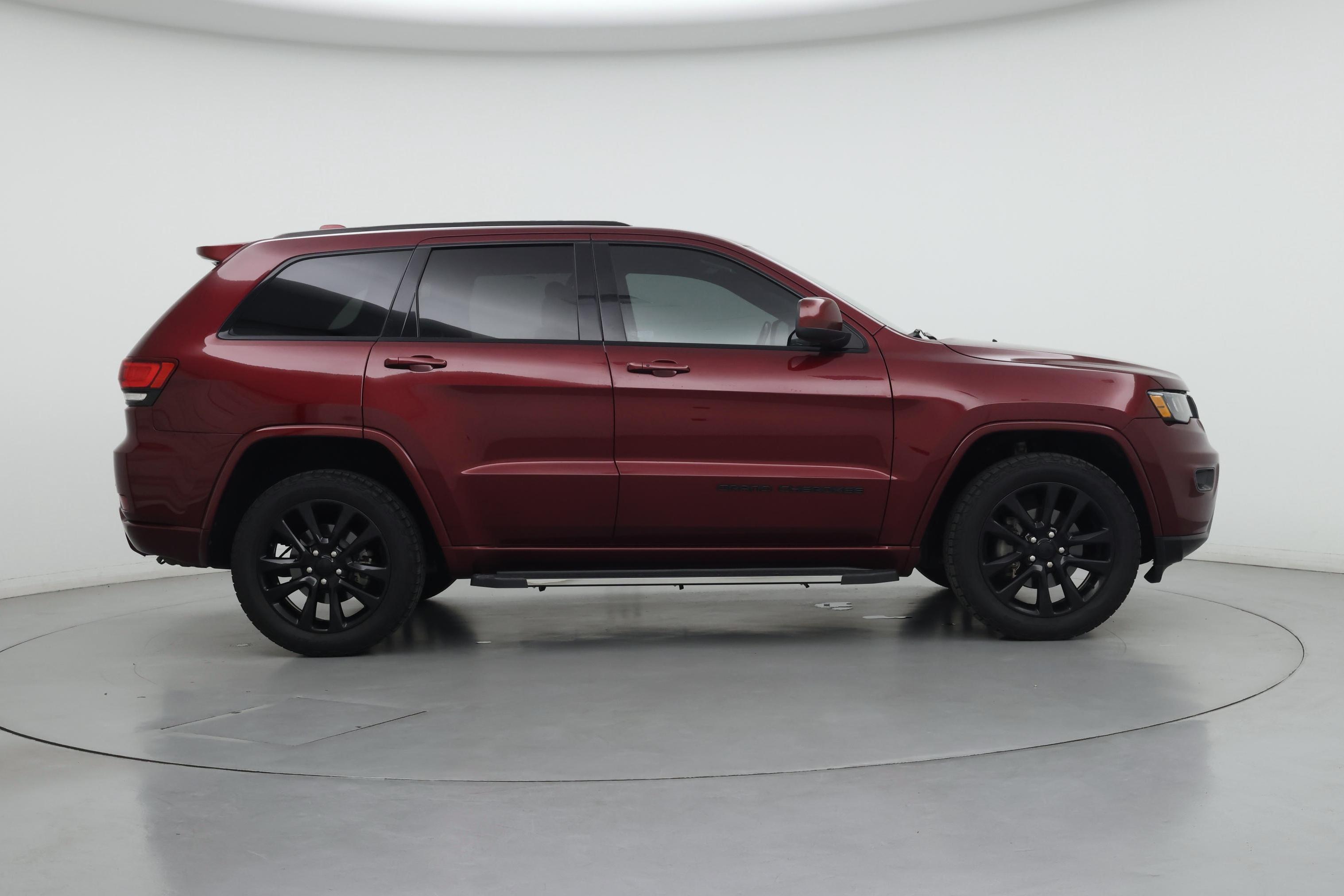 Thumbnail: 2018 Jeep Grand Cherokee - 7