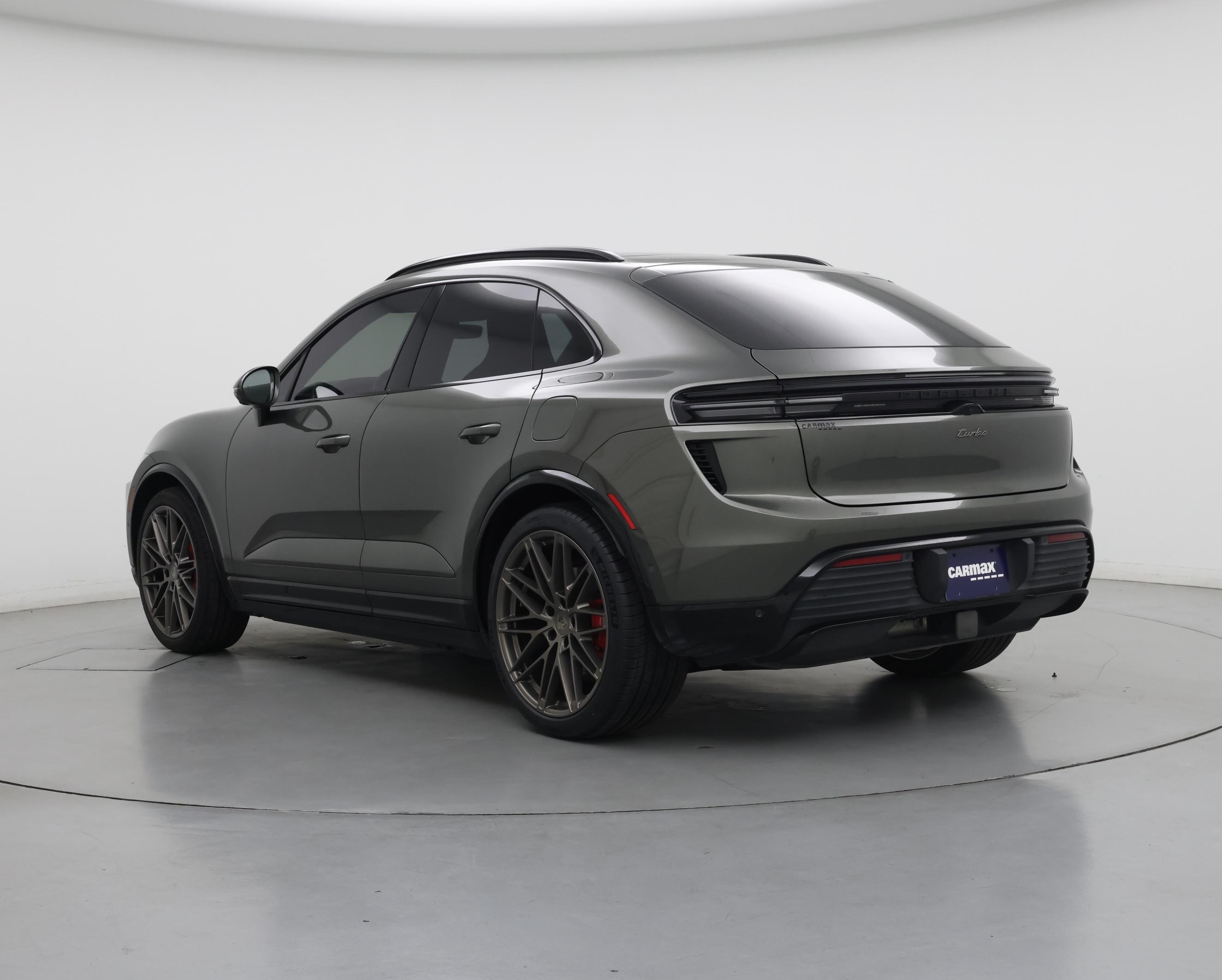 Thumbnail: 2024 Porsche Macan - 2