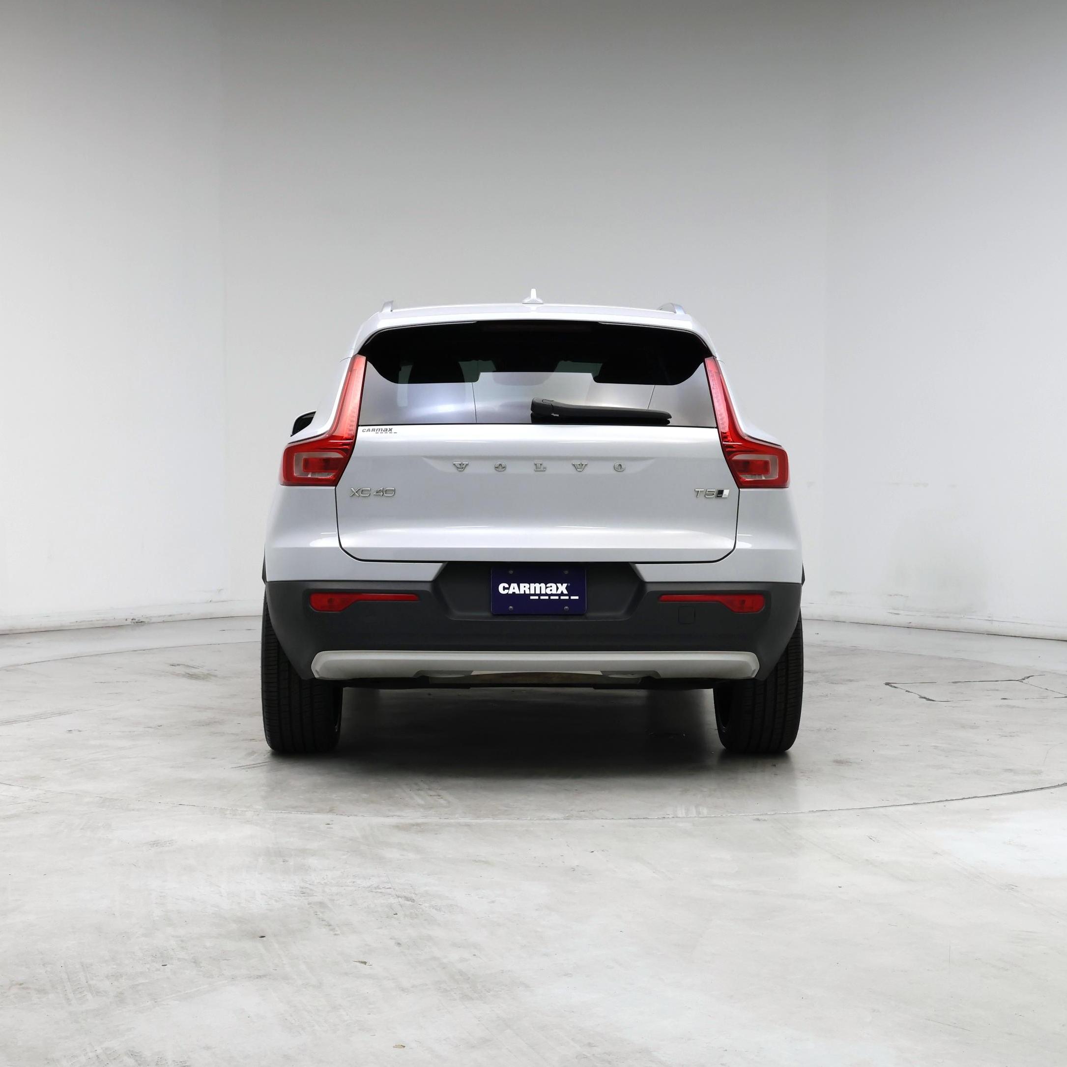 Thumbnail: 2022 Volvo XC40 - 6