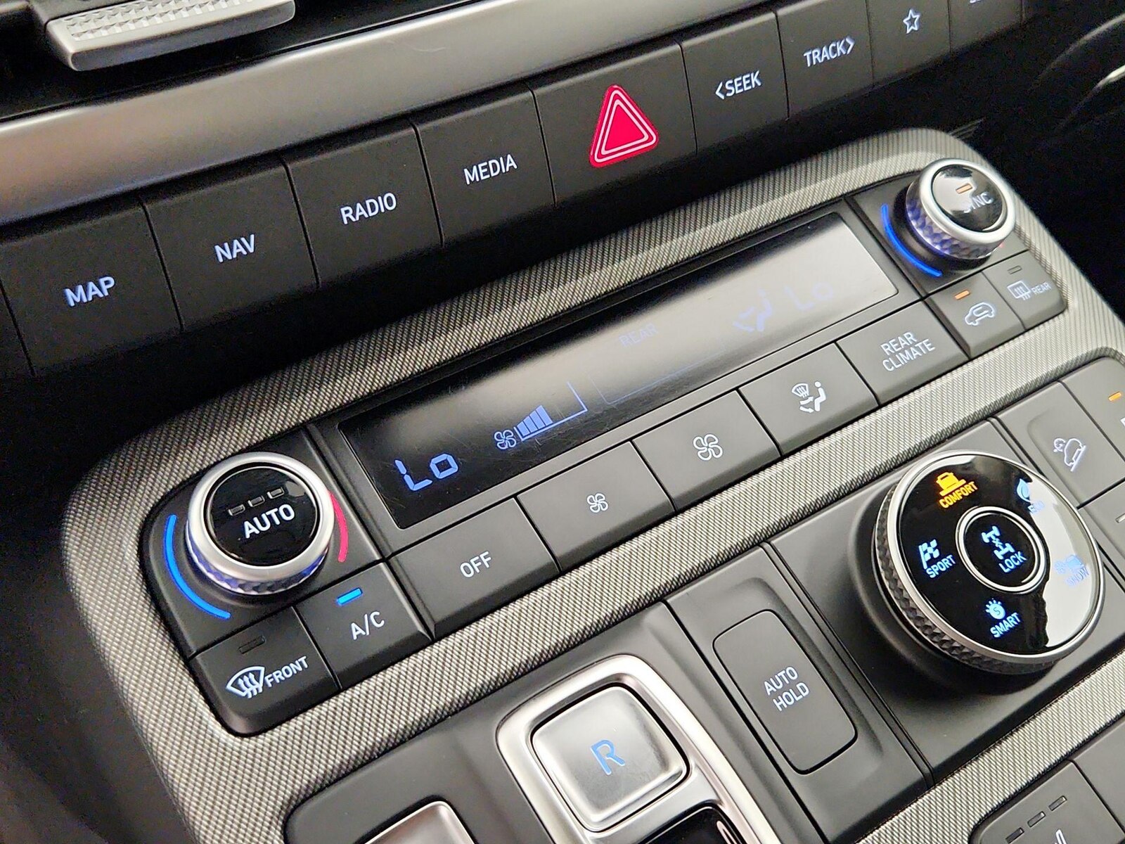 2024 Hyundai Palisade SEL - Photo 18