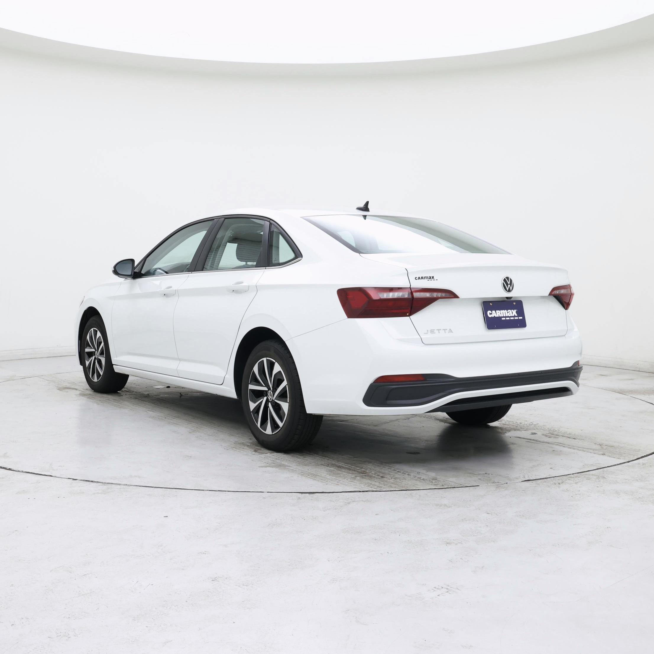 Thumbnail: 2024 Volkswagen Jetta - 2