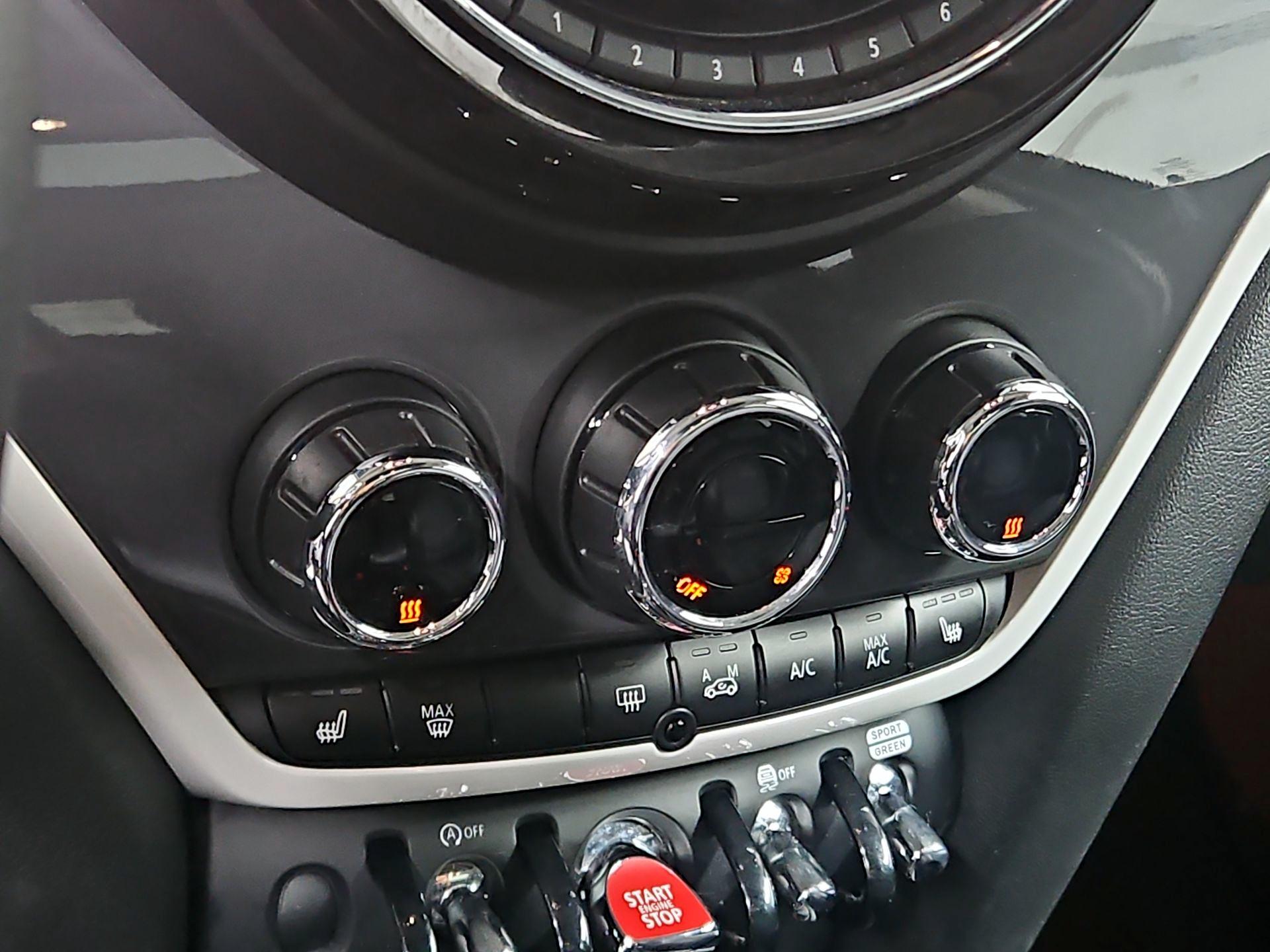 Thumbnail: 2020 MINI Cooper Countryman - 16