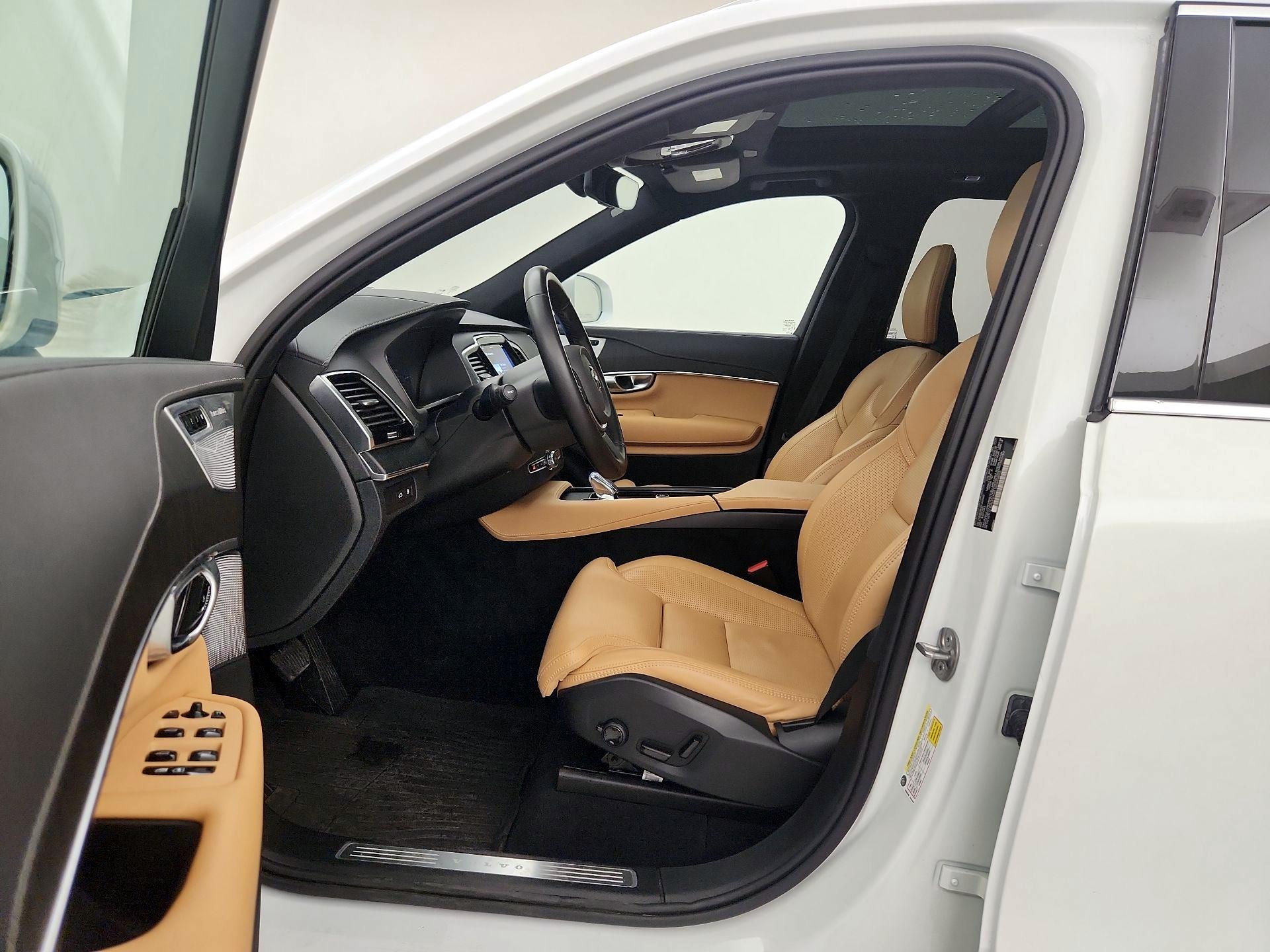 Thumbnail: 2025 Volvo XC90 - 11