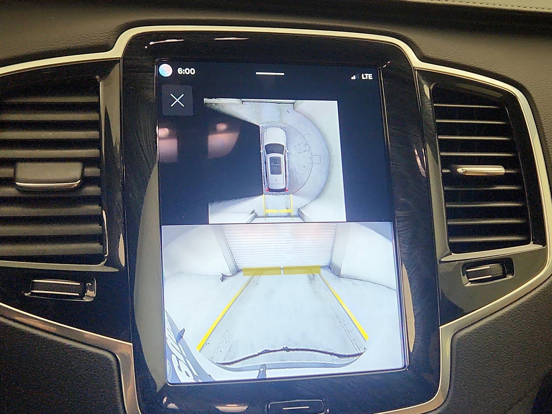 Thumbnail: 2025 Volvo XC90 - 14