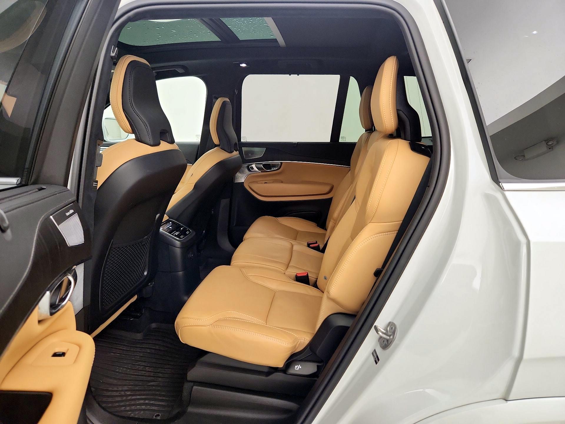 Thumbnail: 2025 Volvo XC90 - 20