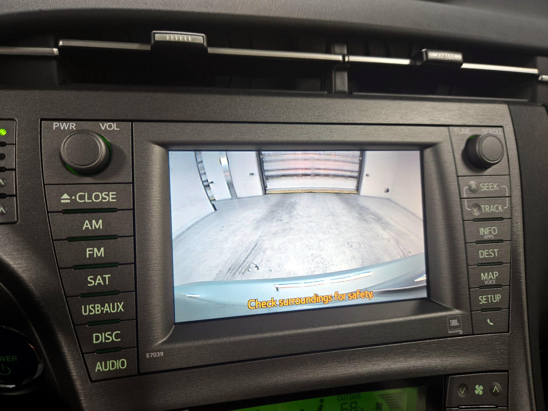 Thumbnail: 2015 Toyota Prius - 14