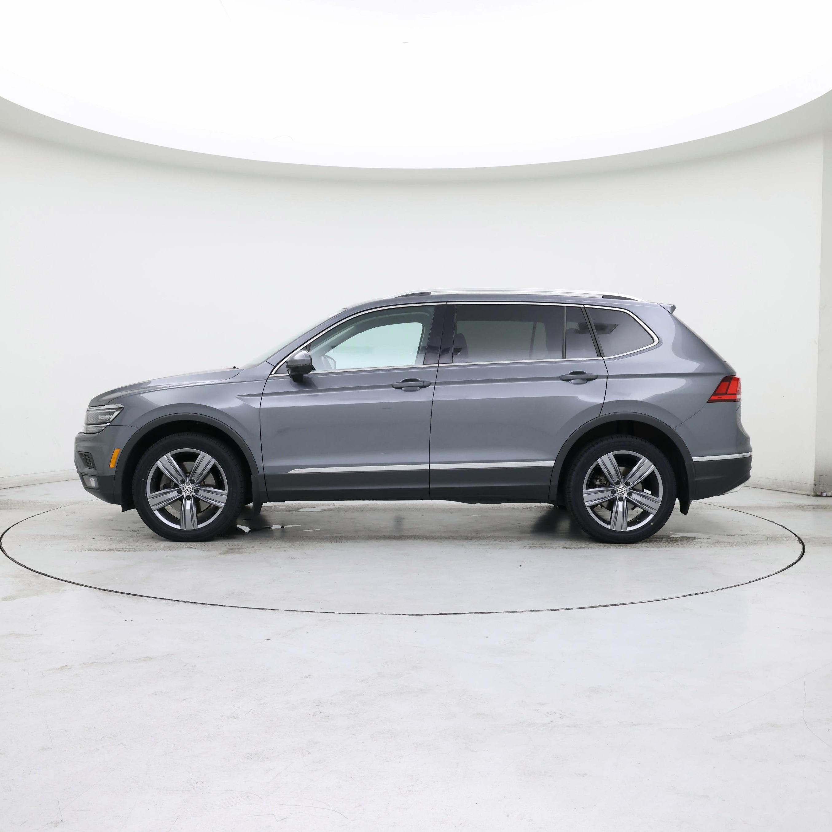 Thumbnail: 2019 Volkswagen Tiguan - 3