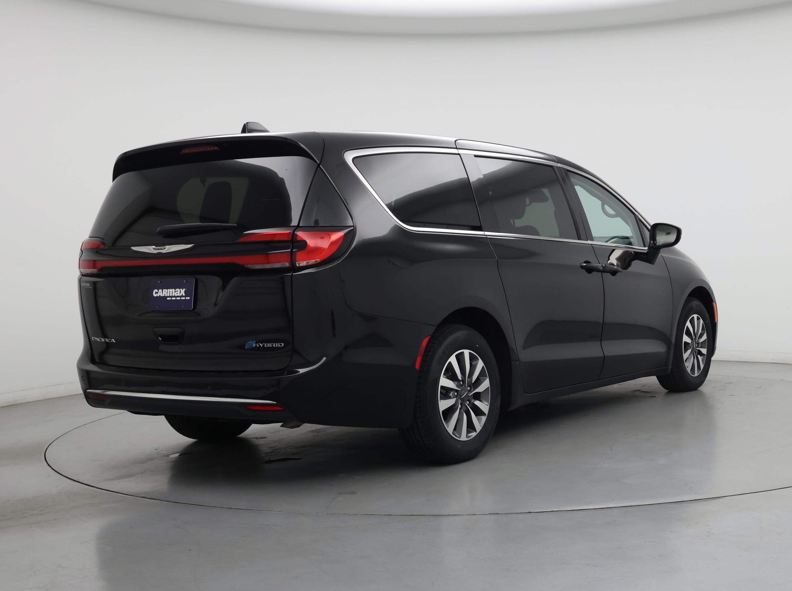 Thumbnail: 2024 Chrysler Pacifica - 8