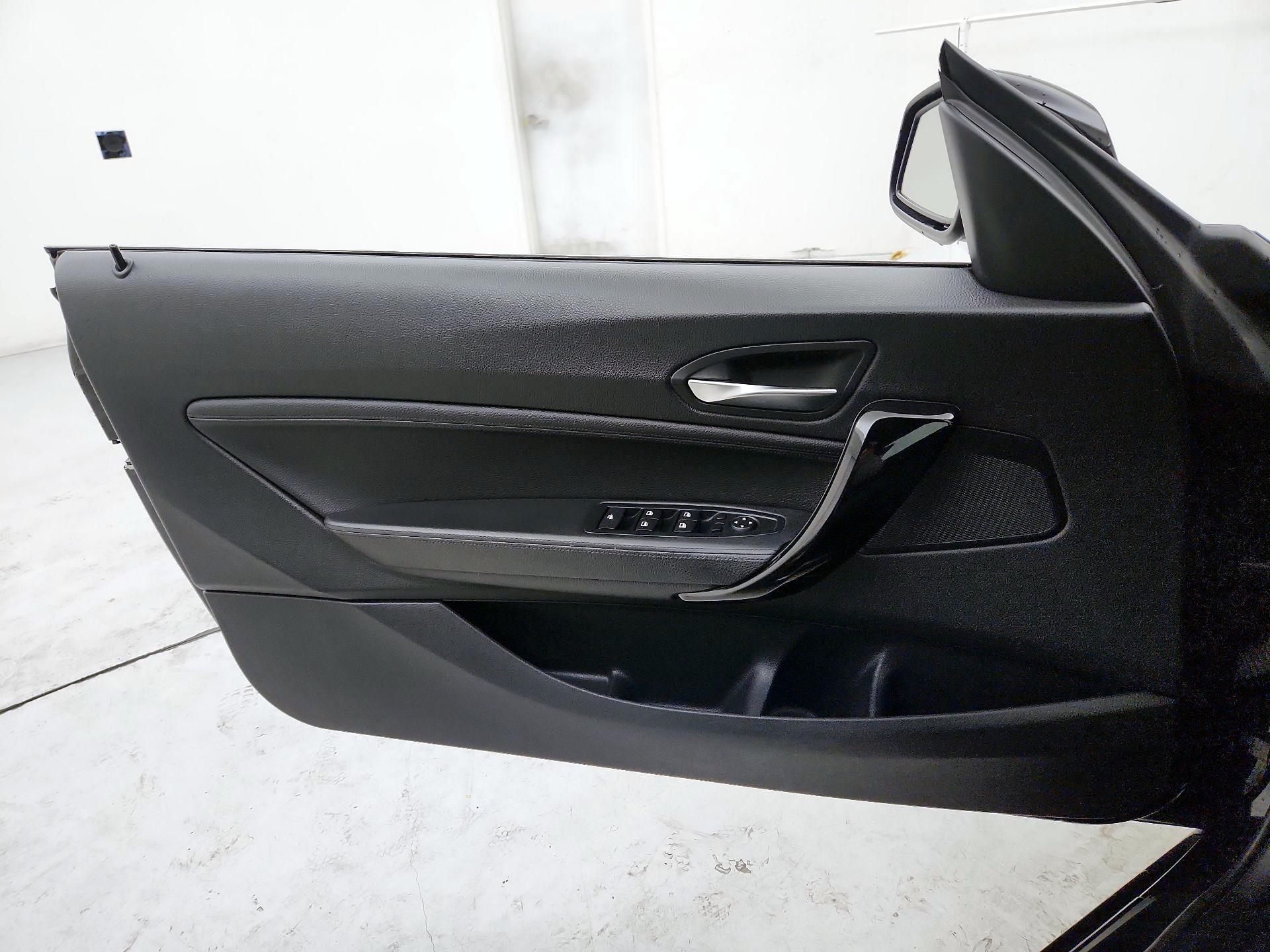 Thumbnail: 2015 BMW 2 Series - 12