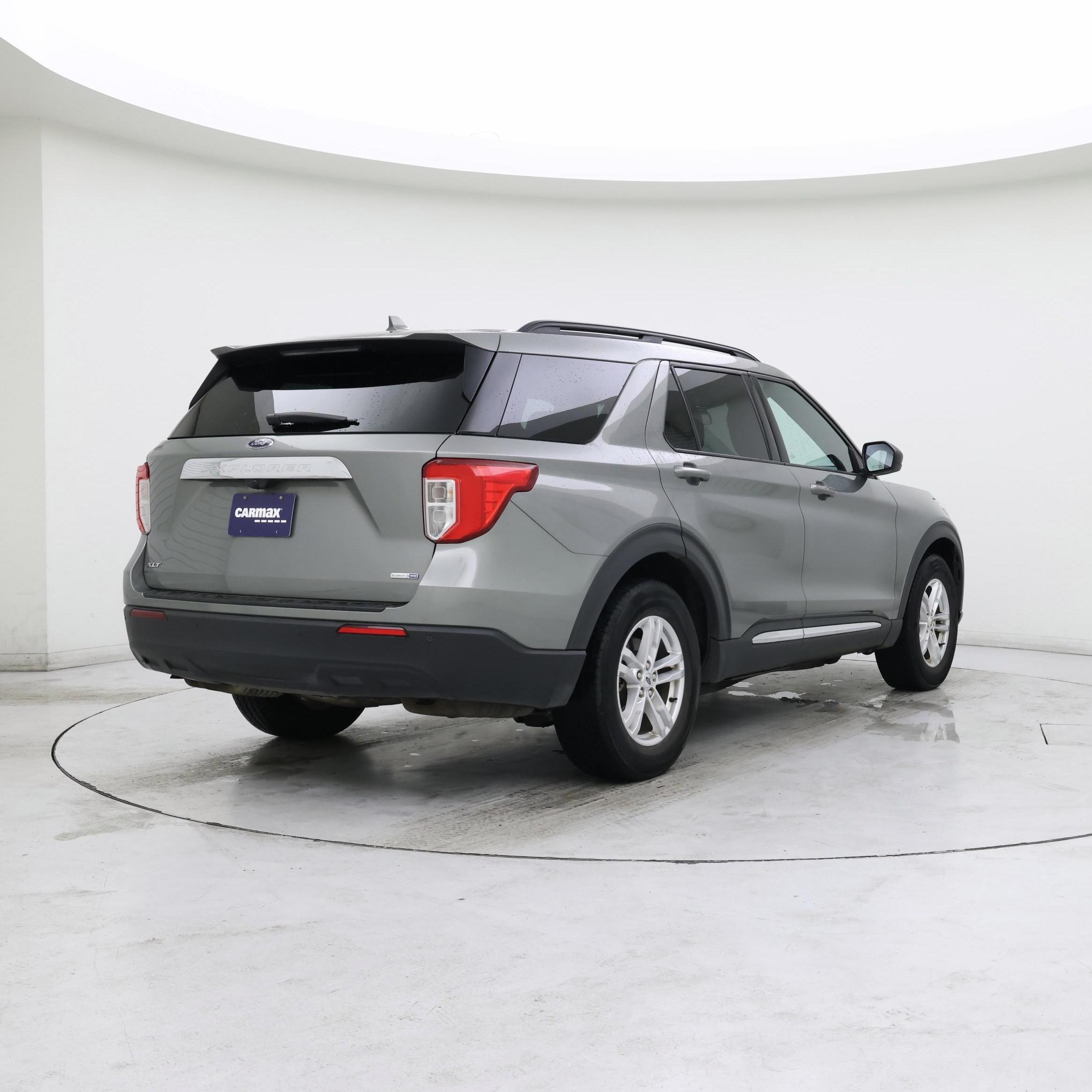 Thumbnail: 2020 Ford Explorer - 8