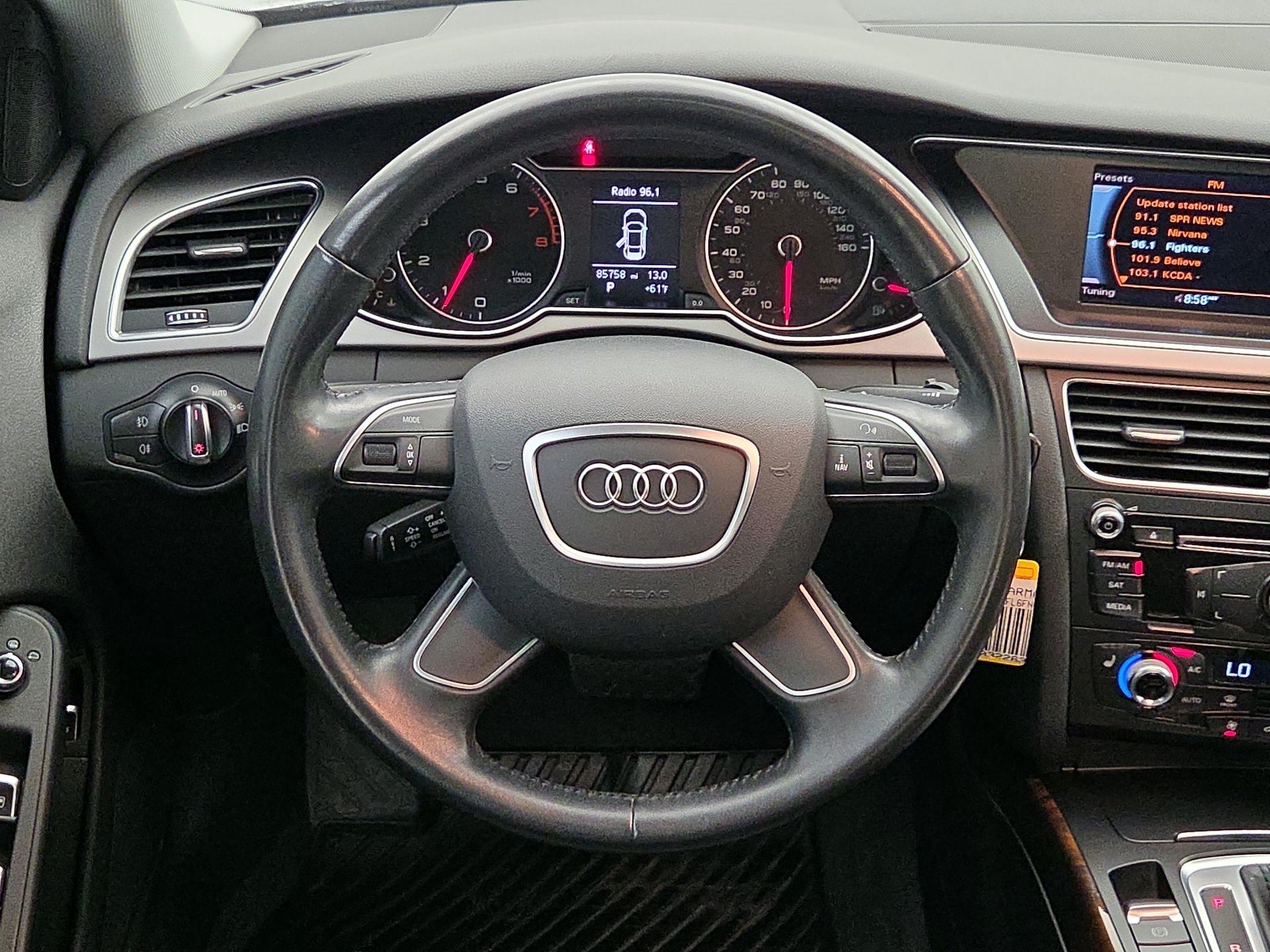 Thumbnail: 2015 Audi A4 - 10