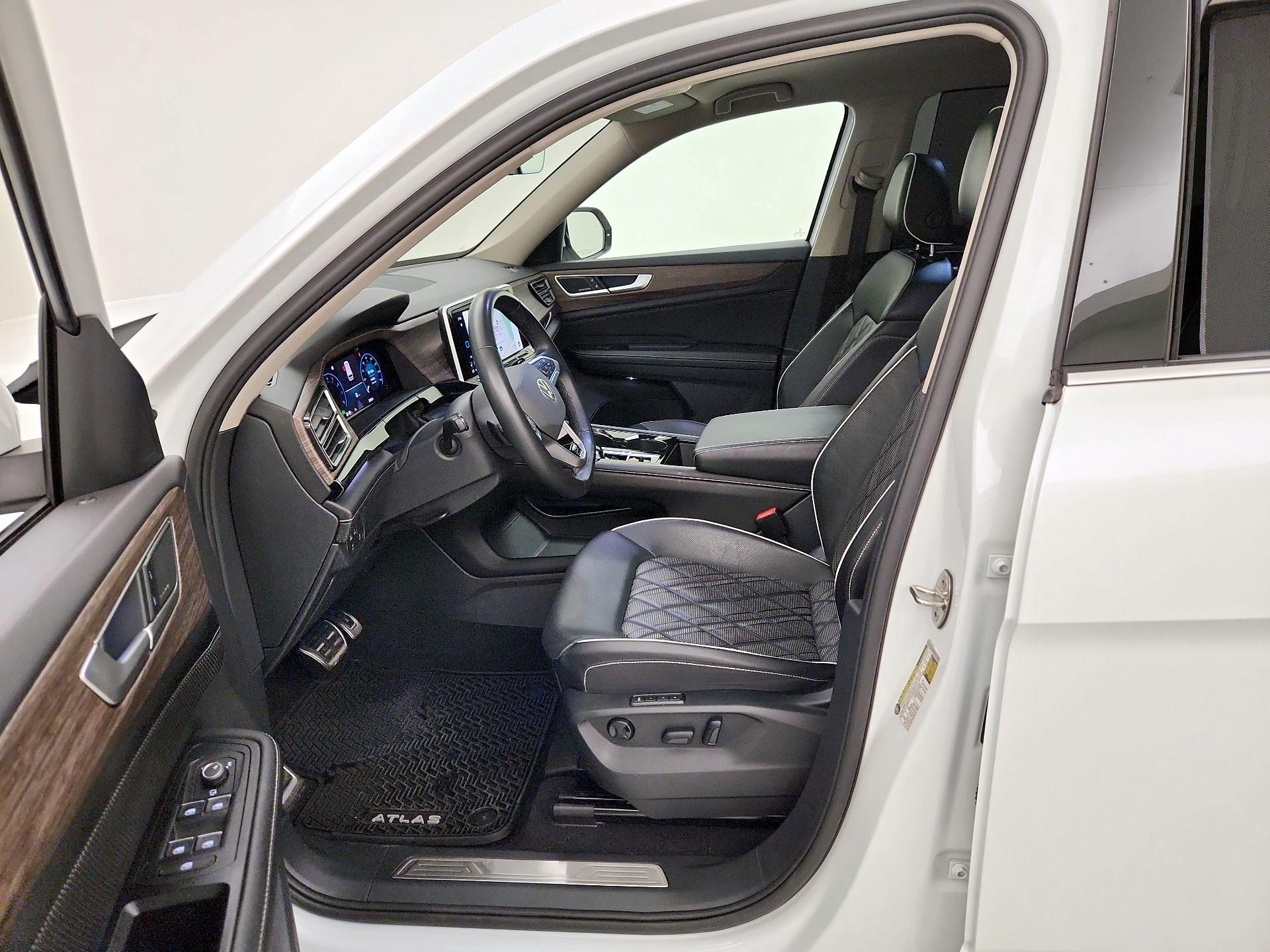 Thumbnail: 2024 Volkswagen Atlas - 11