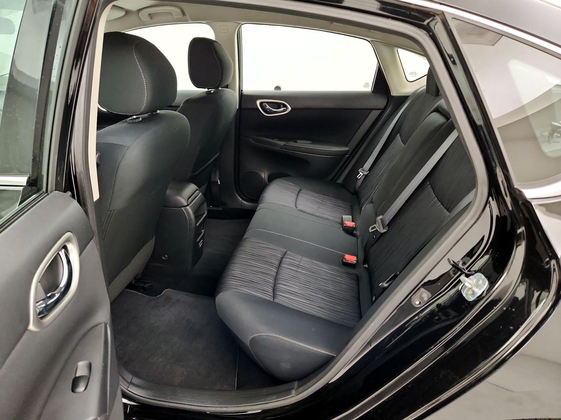 Thumbnail: 2019 Nissan Sentra - 19