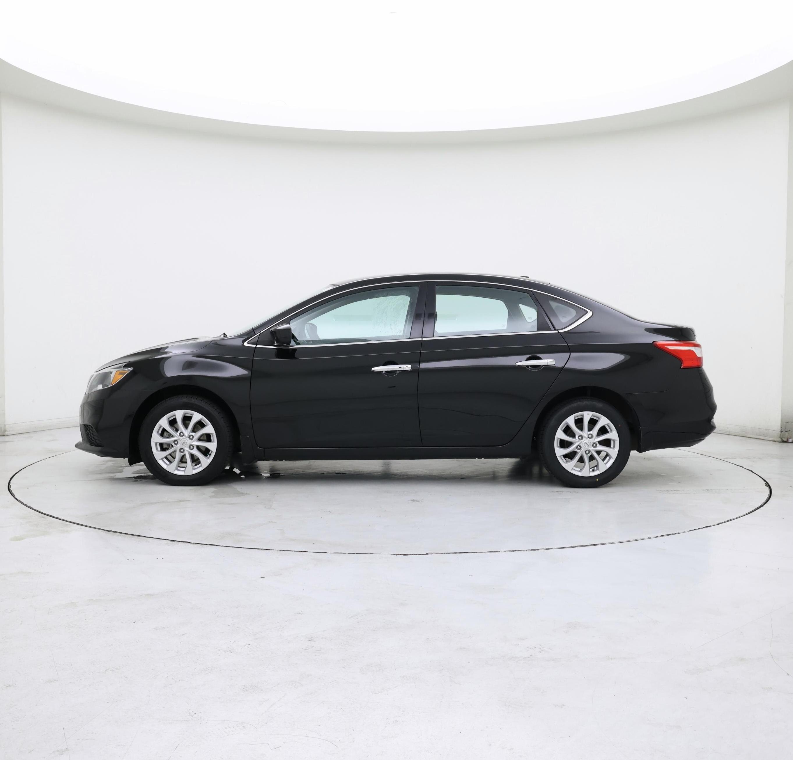 Thumbnail: 2019 Nissan Sentra - 3